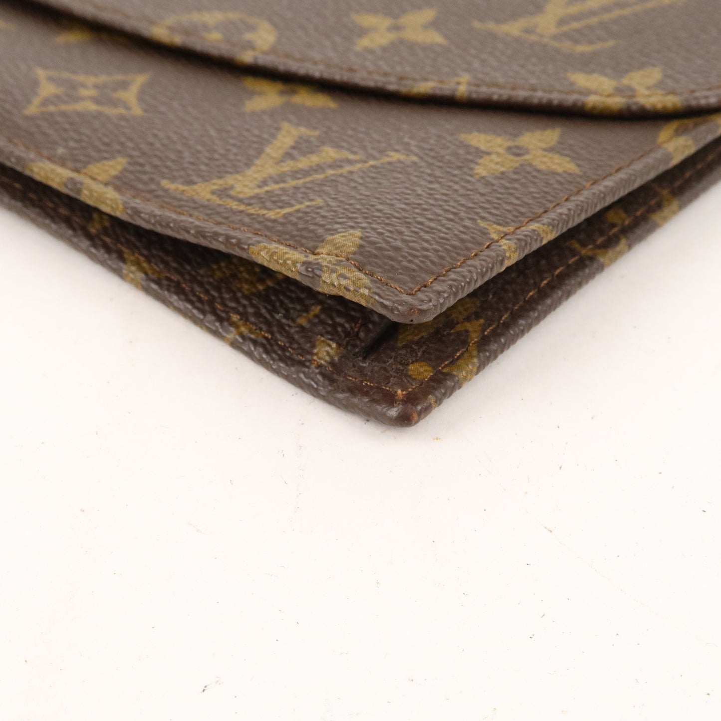 Louis Vuitton Monogram Pochette Lava 23 Clutch Bag M51940