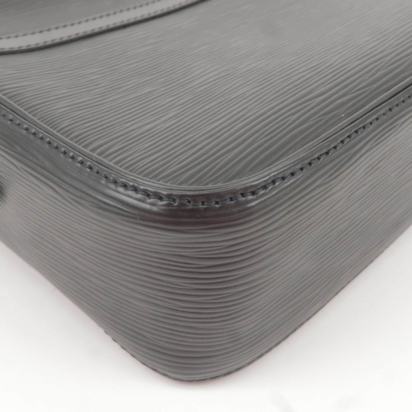 Louis Vuitton Epi Compiegne 28 Pouch Clutch Bag Black