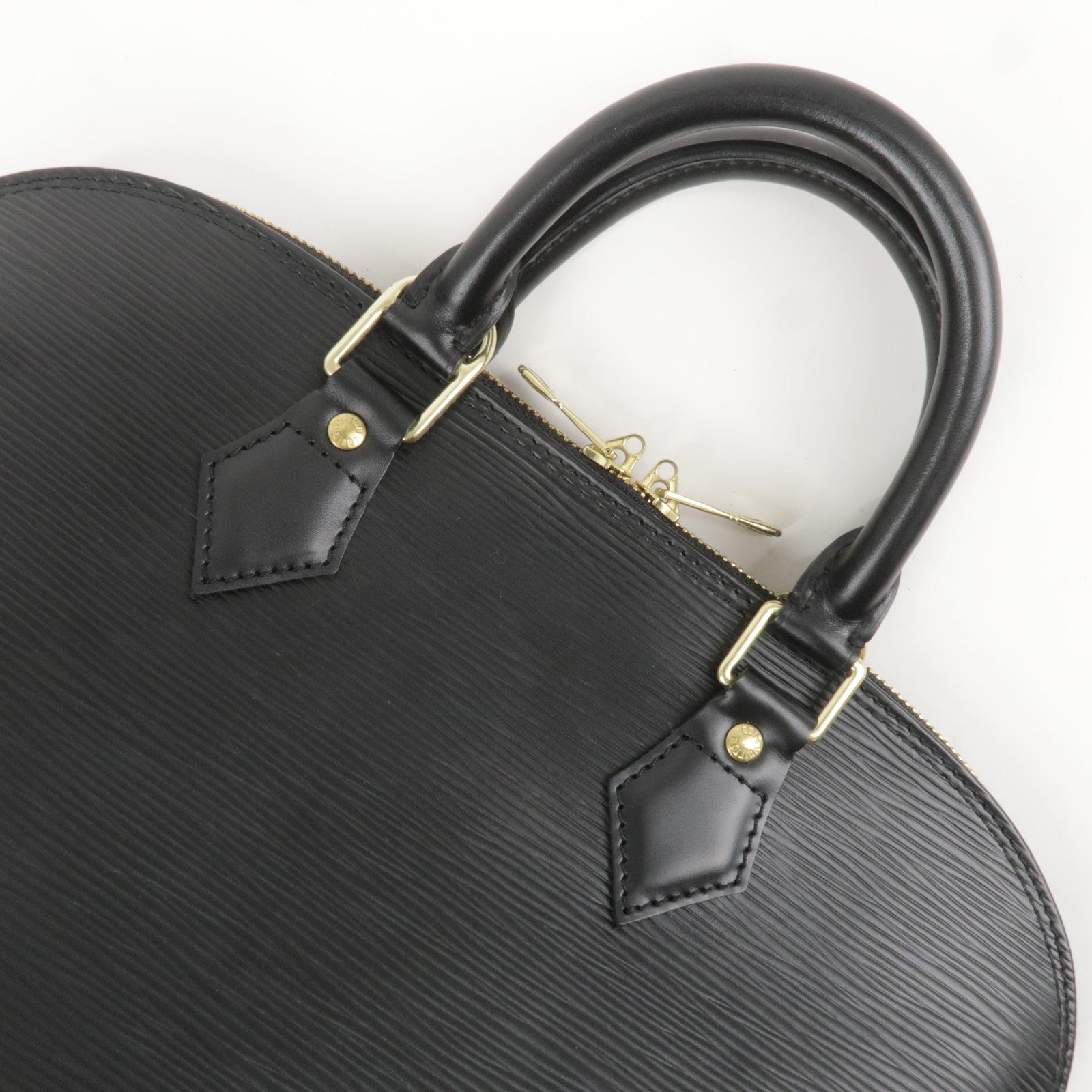 A Vintage Louis Vuitton Shoulder Leather Bag Mi0040