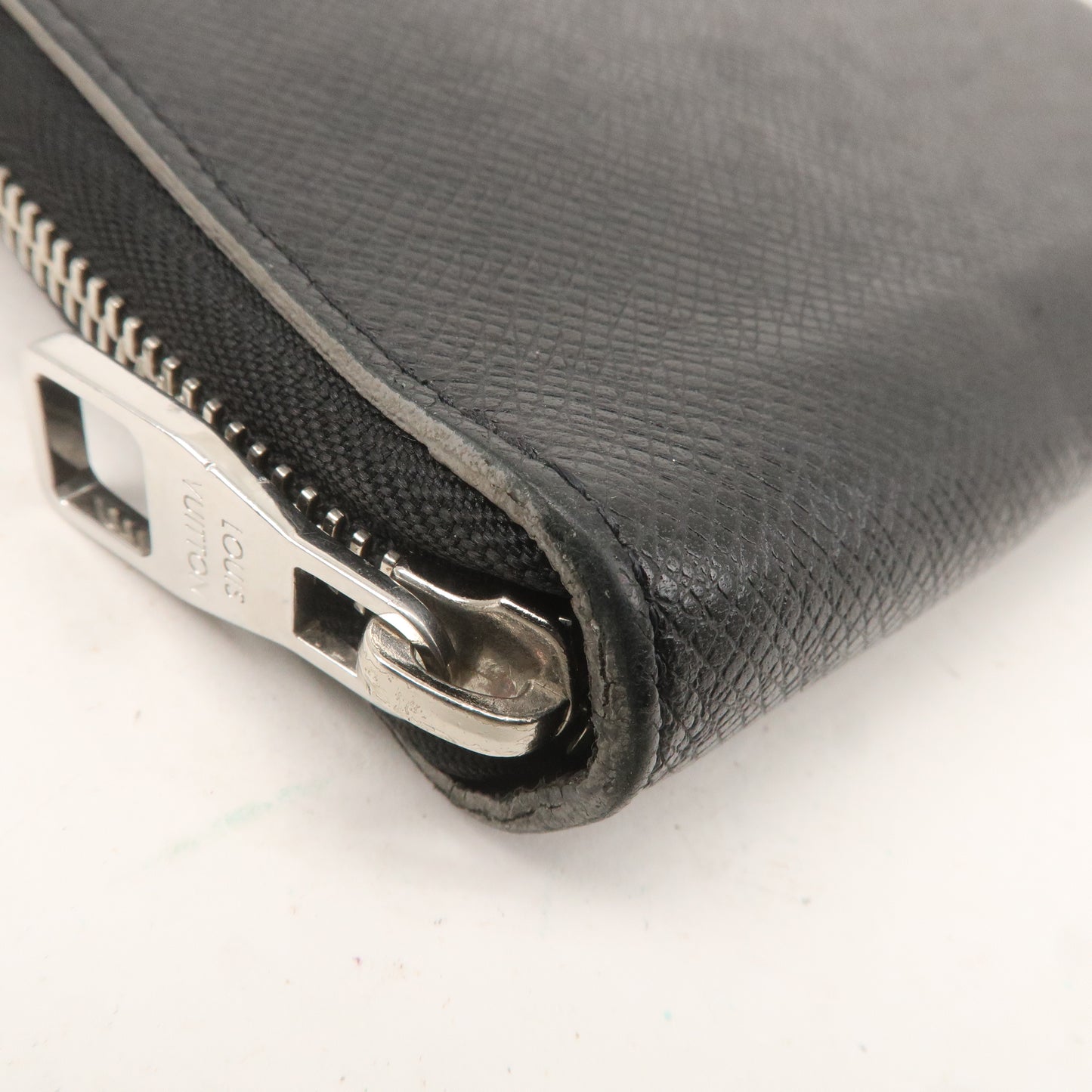 Louis Vuitton Taiga Organizer NM Long Wallet Noir Black M30056