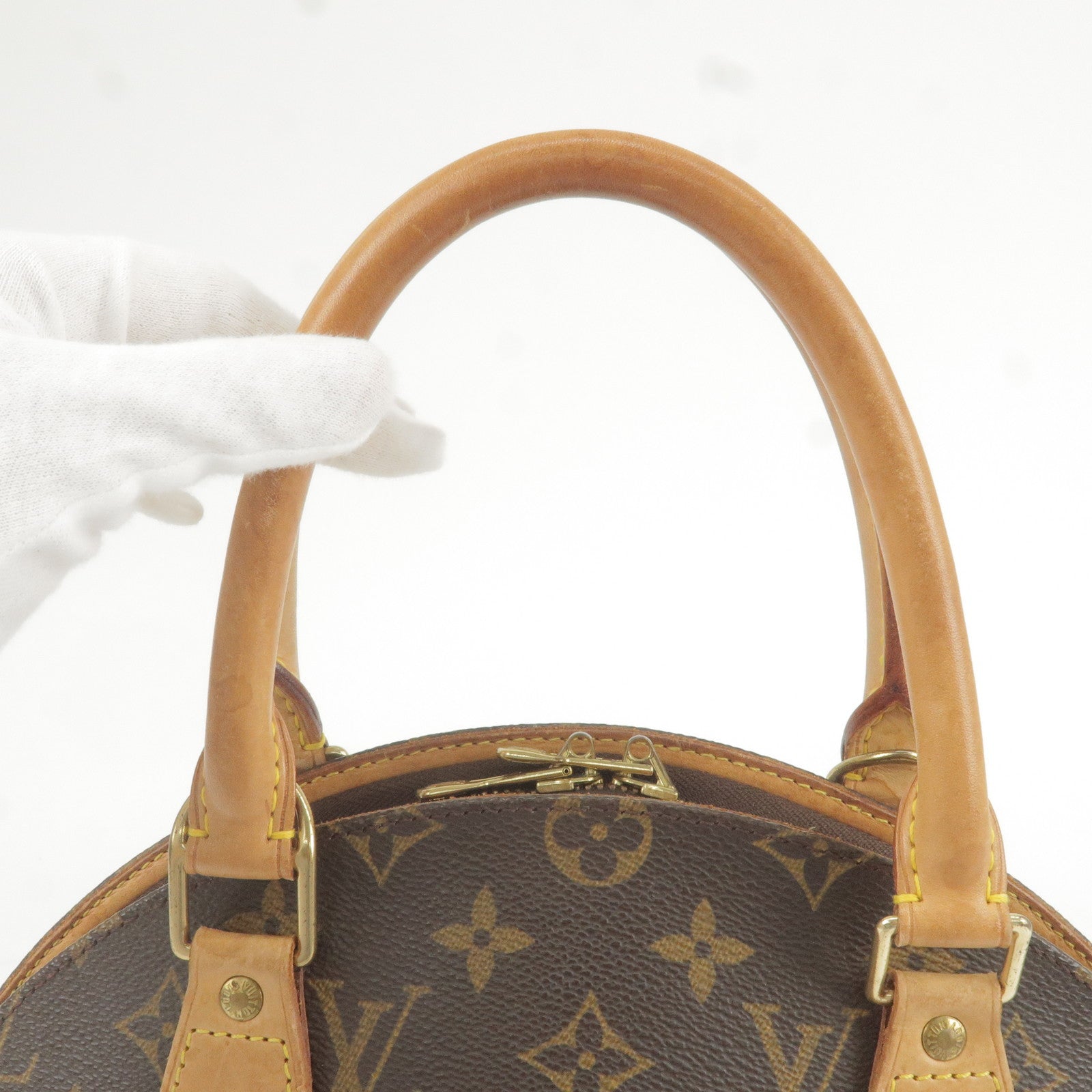 Louis Vuitton, Bags, Likenew Louis Vuitton Boite Chapeau Souple Pm