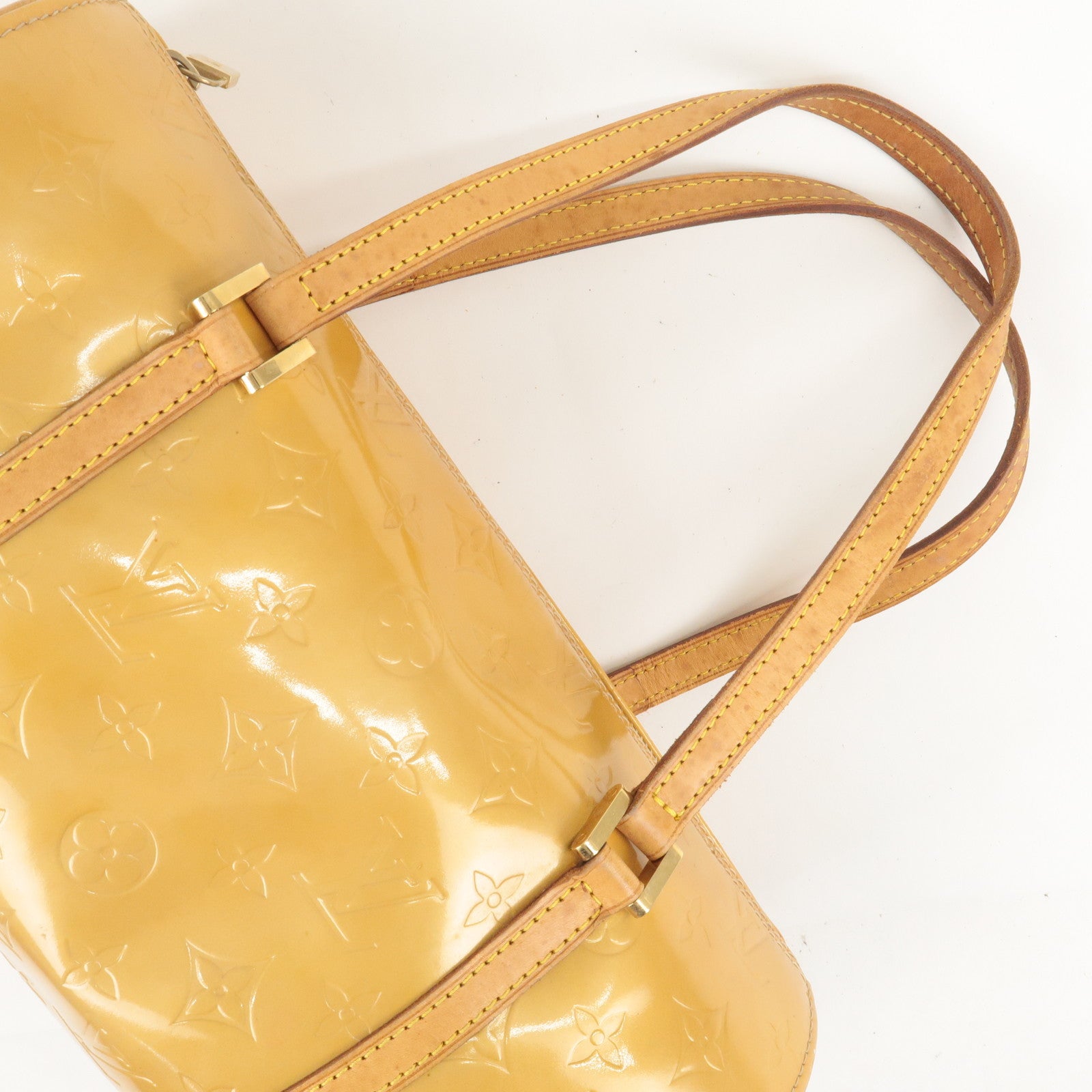 Bedford patent leather handbag Louis Vuitton Beige in Patent