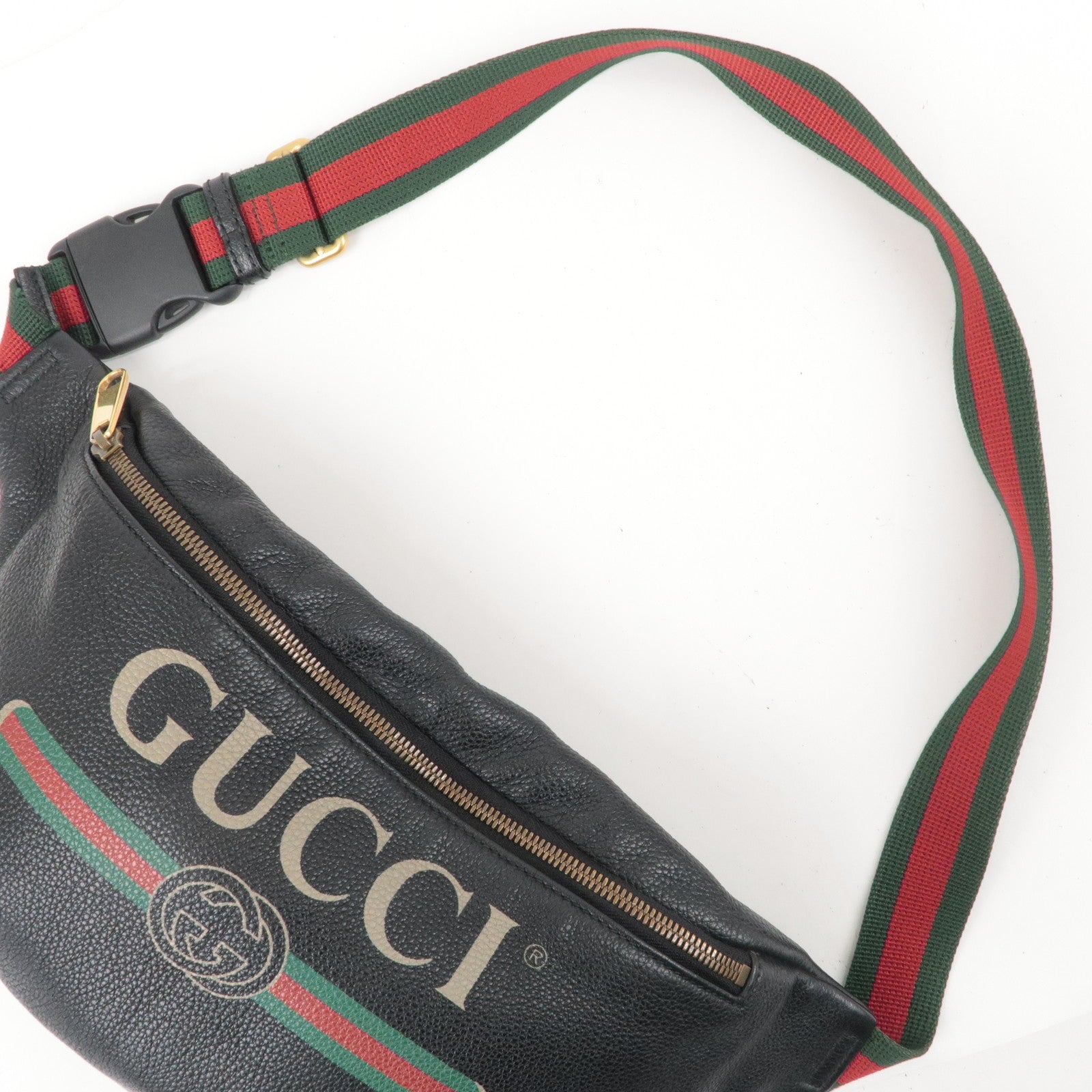 493869 gucci 2024