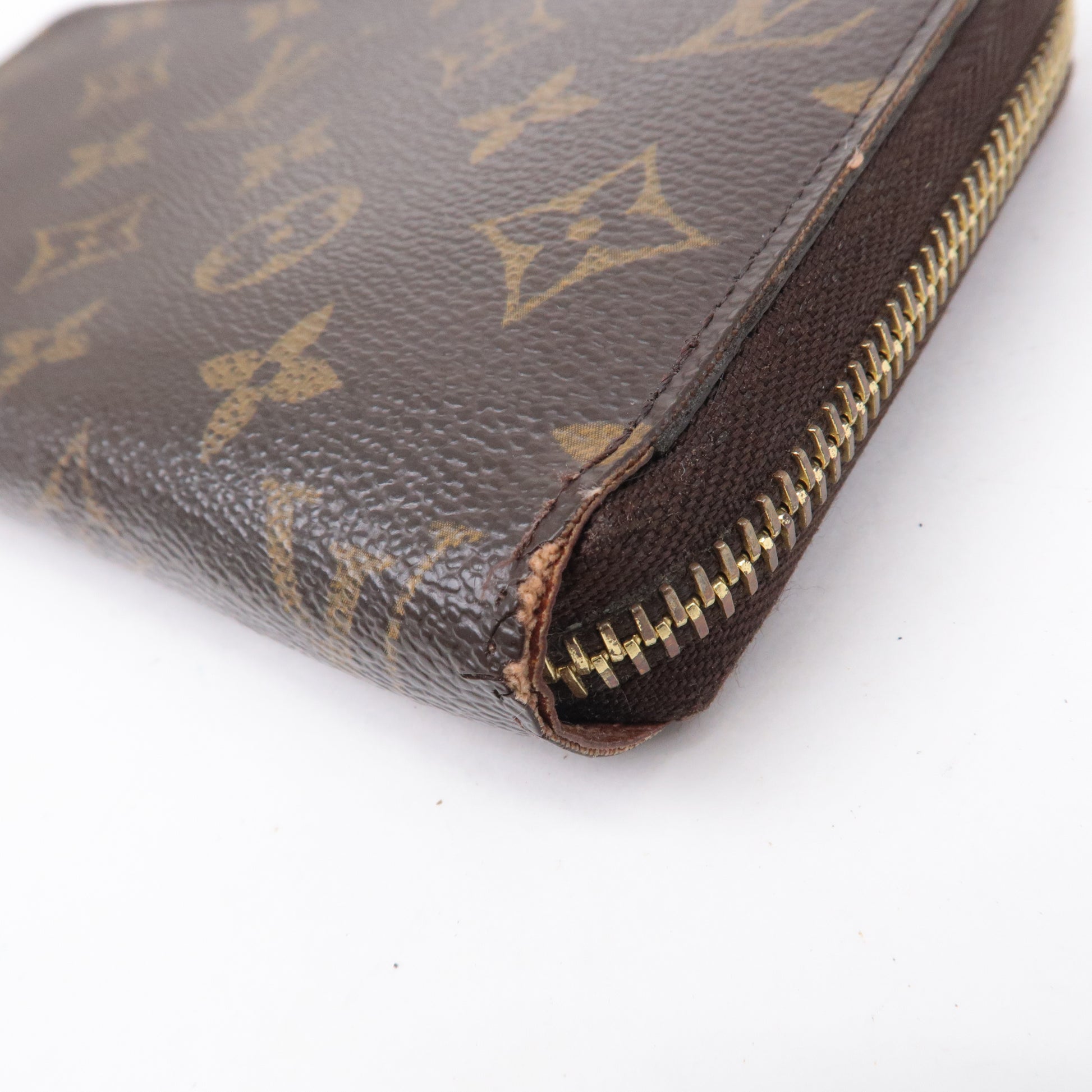Louis-Vuitton-Monogram-Zippy-Wallet-Zip-Around-Long-Wallet-M60017