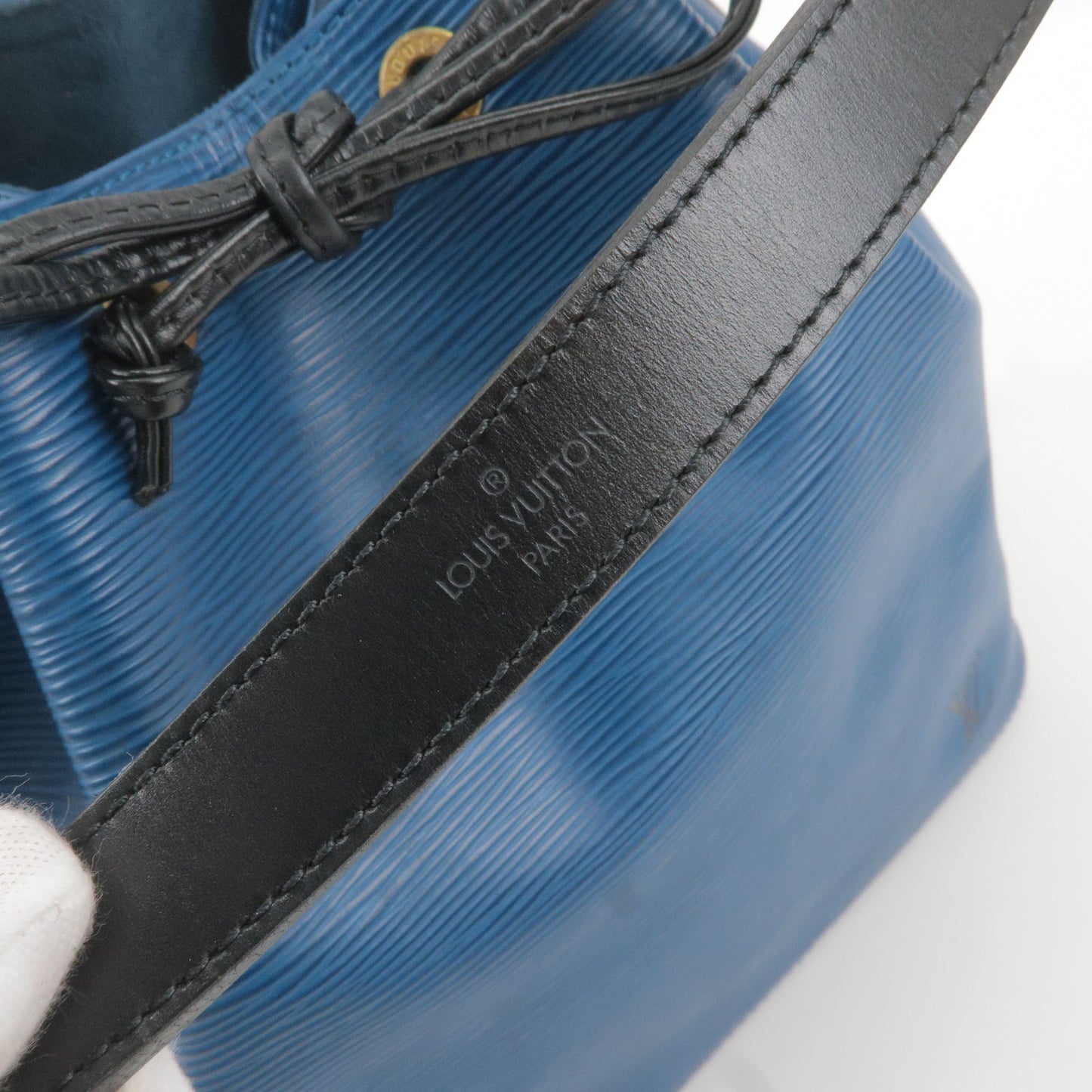 Louis Vuitton Epi Petit Noe Shoulder Bag Toledo Blue M44152