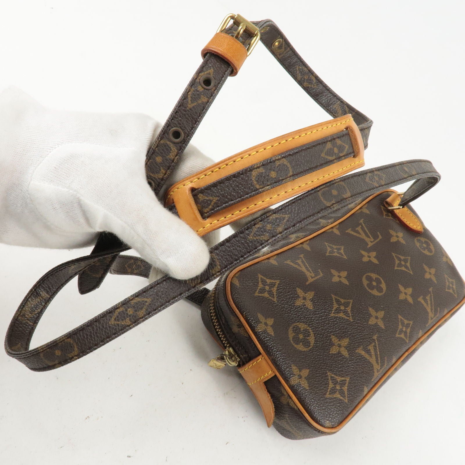 LOUIS VUITTON Pochette Marly Bandouliere Shoulder Bag M51828