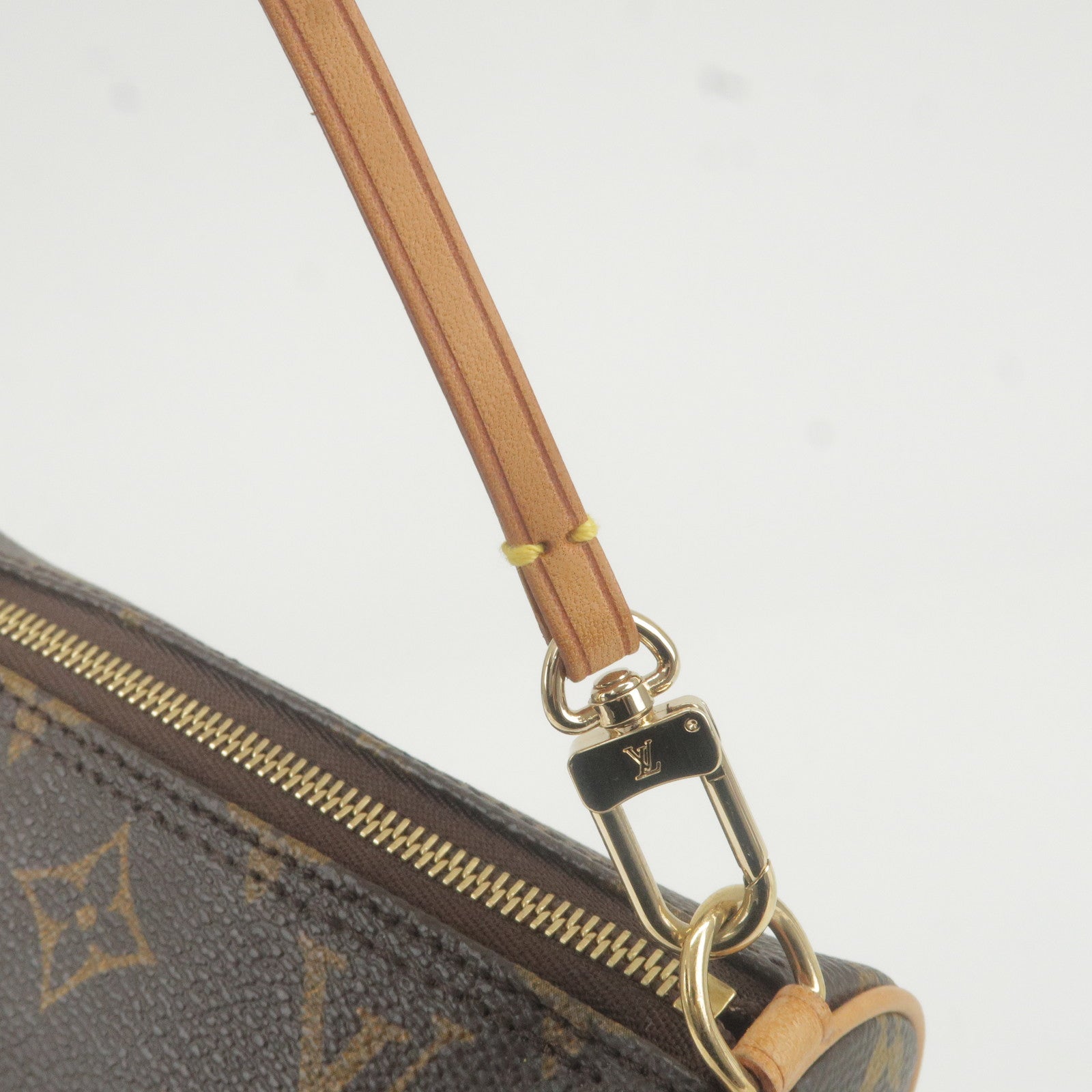 Louis-Vuitton-Monogram-Old-Style-Pouch-for-Papillon-Bag – dct