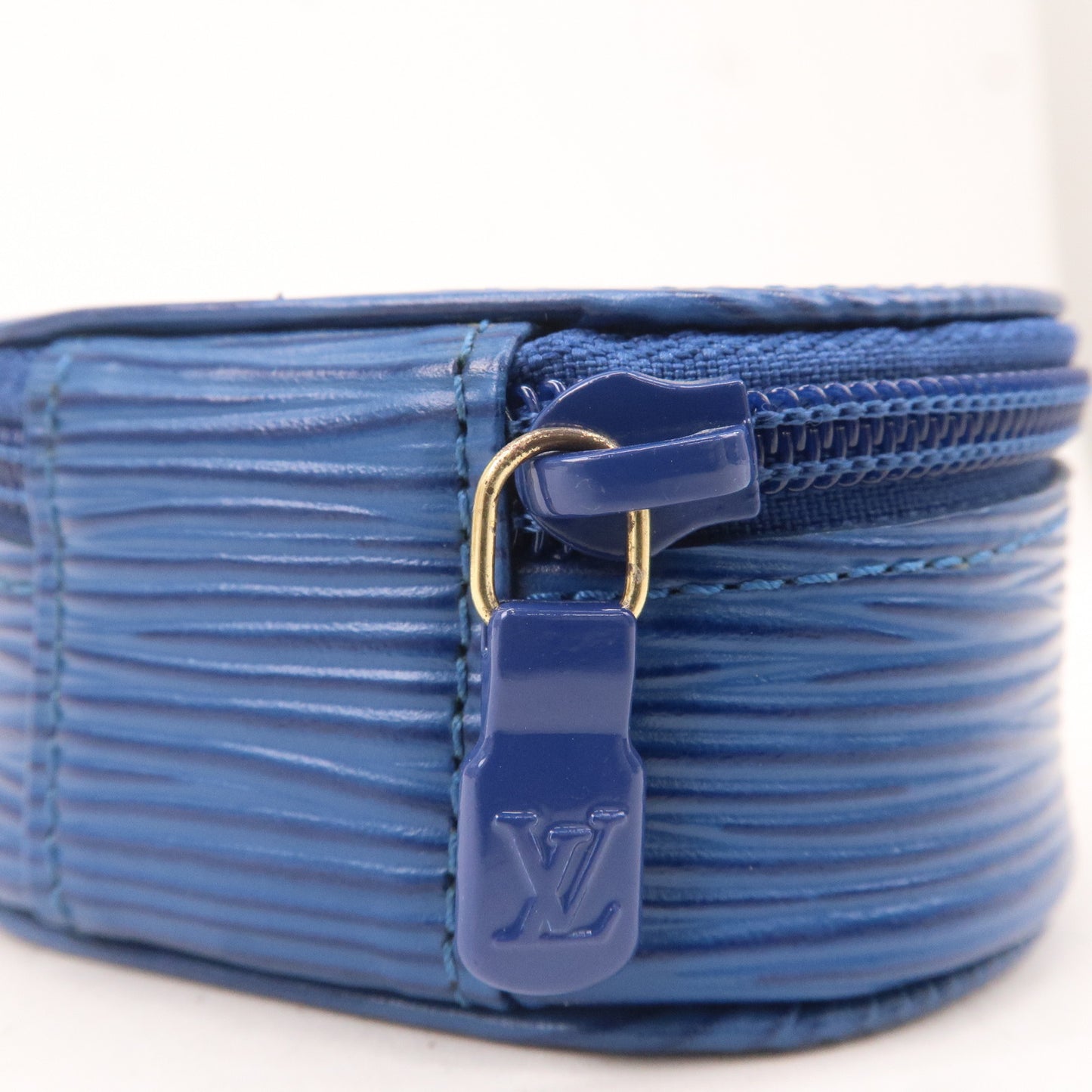 Louis-Vuitton-Epi-Ecrin-Bijoux-8-Jewelry-Case-Blue-M48225 – dct-ep_vintage  luxury Store
