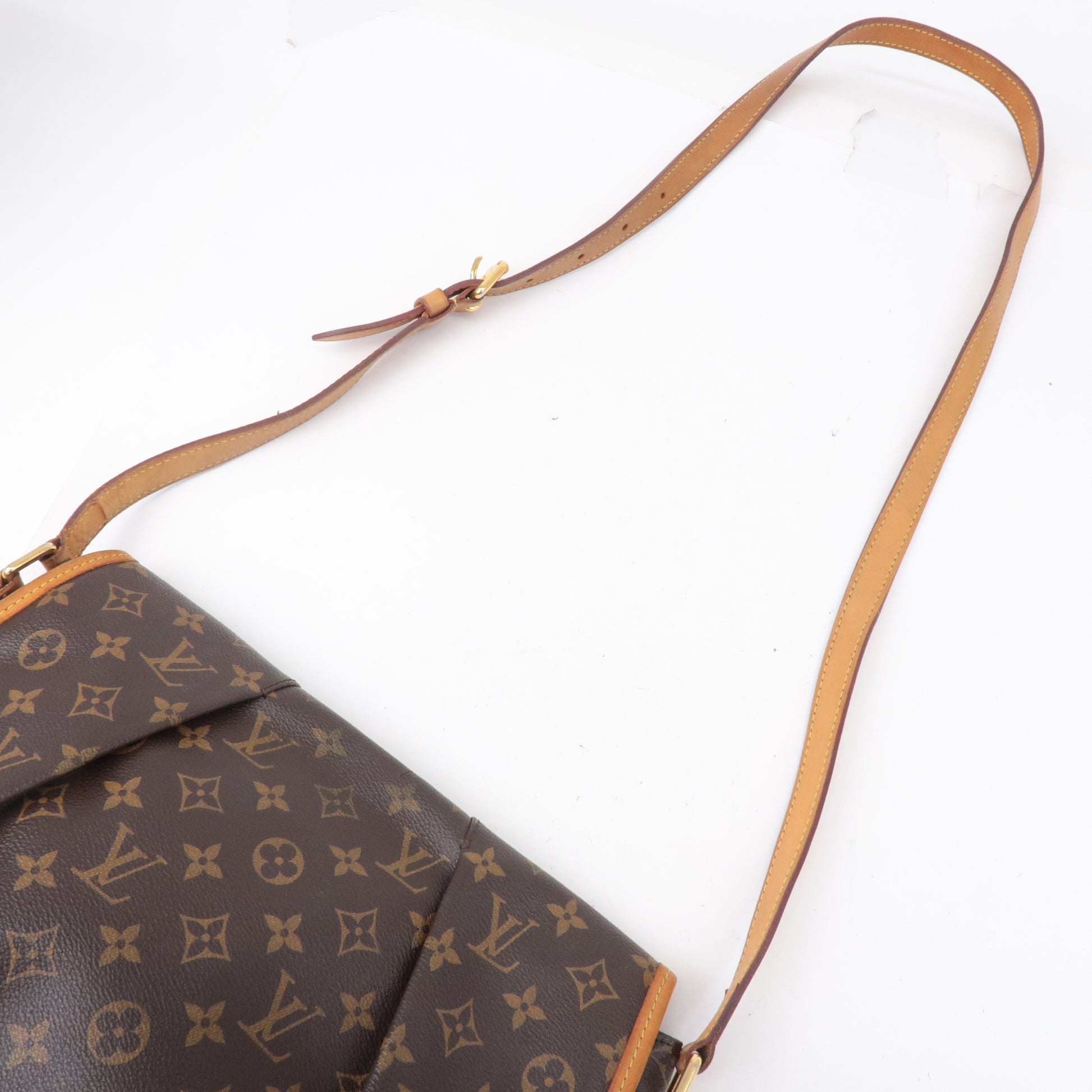 Louis Vuitton, Bags, Louis Vuitton Menilmontant Bag Mm