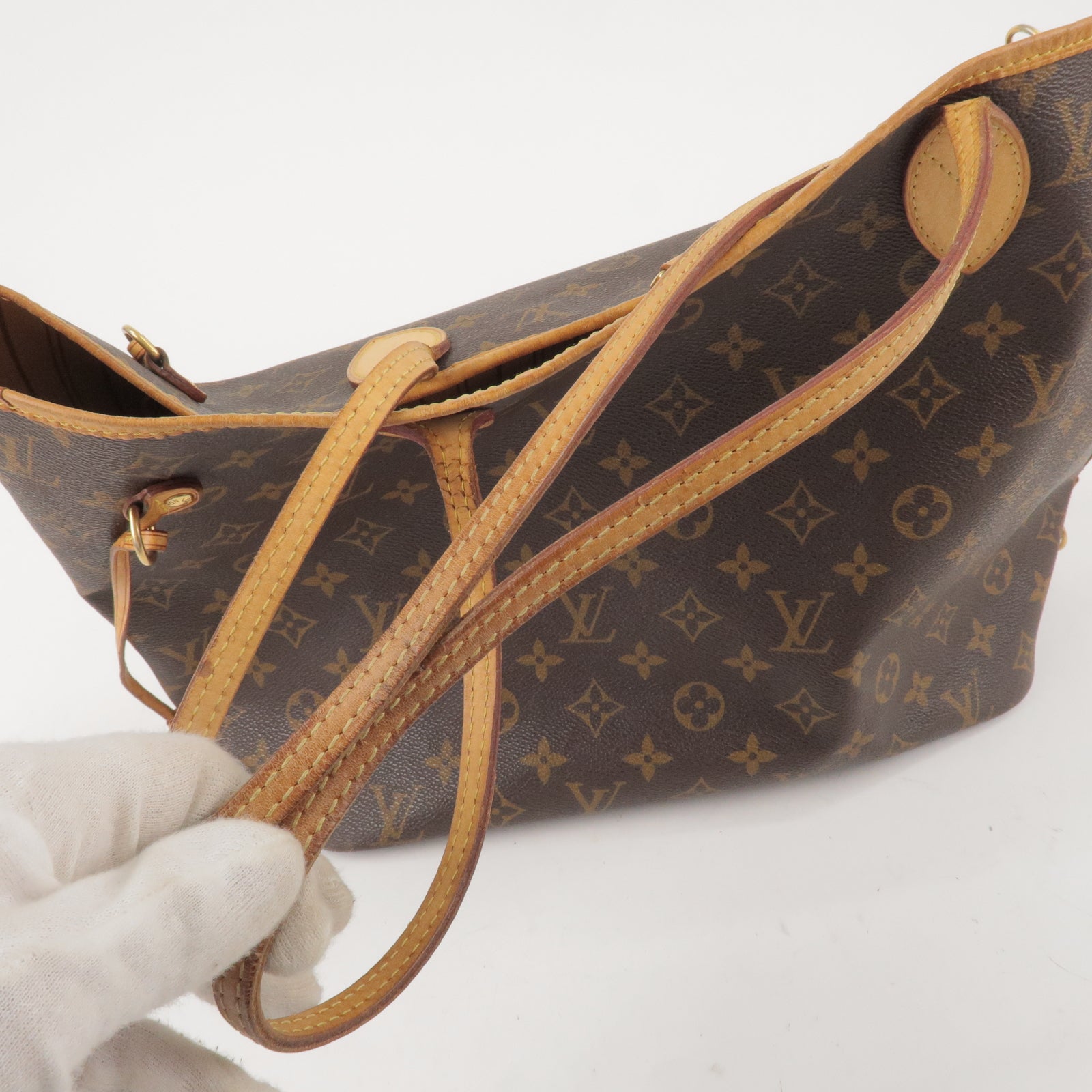 Authentic Louis Vuitton Neverfull MM Monogram Tote Bag M40156