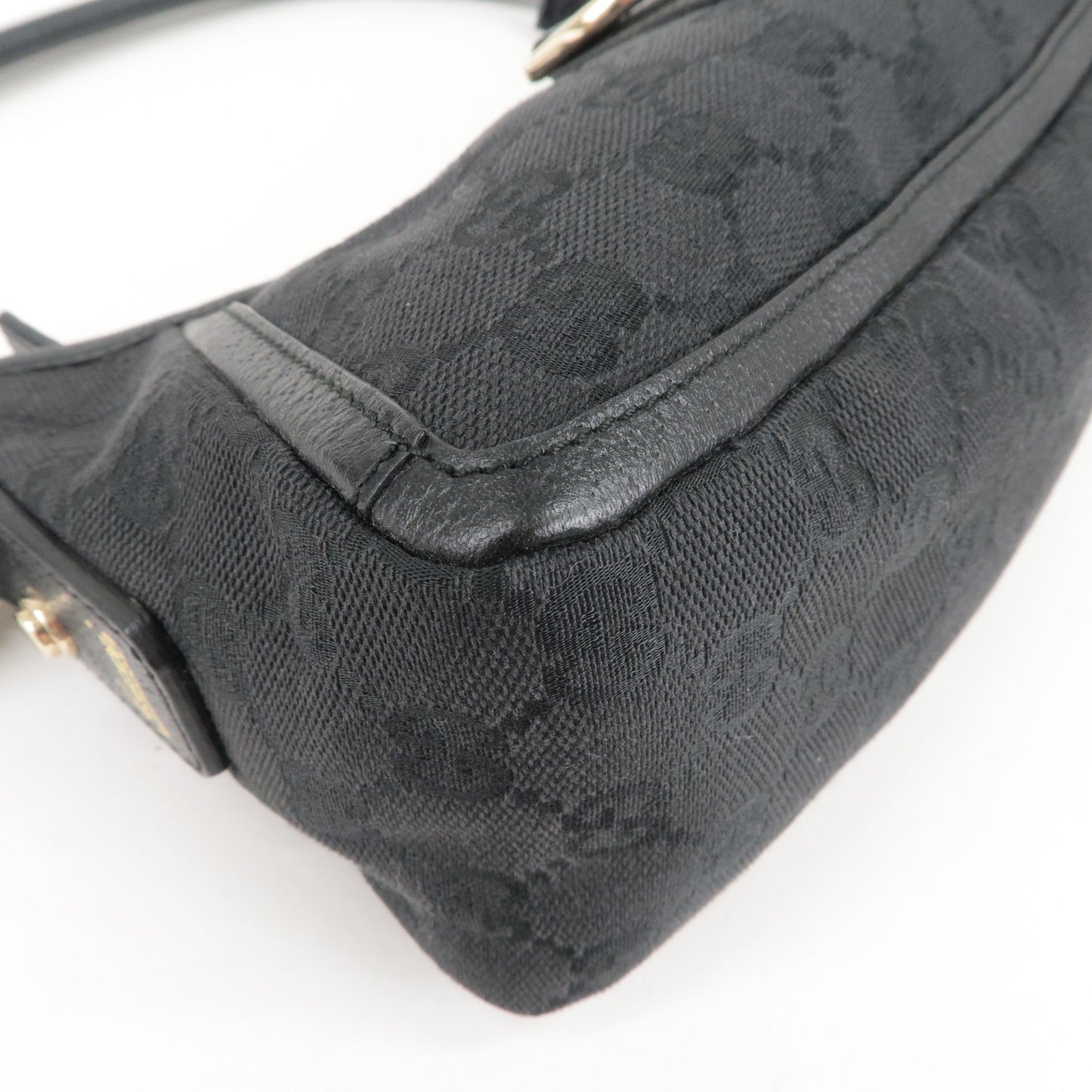 Gucci Vintage - GG Jacquard Abbey Shoulder Bag - Black - Leather Handbag -  Luxury High Quality - Avvenice