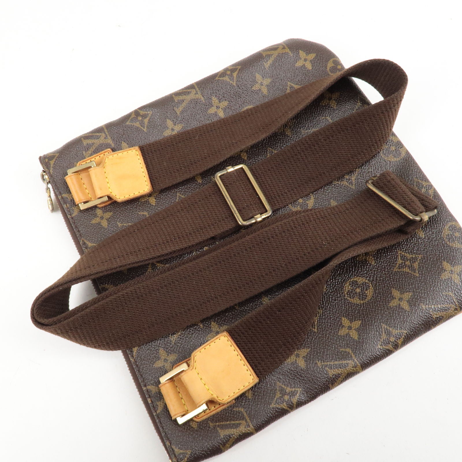 Louis-Vuitton-Monogram-Pochette-Bosphore-Shoulder-Bag-M40044 –  dct-ep_vintage luxury Store