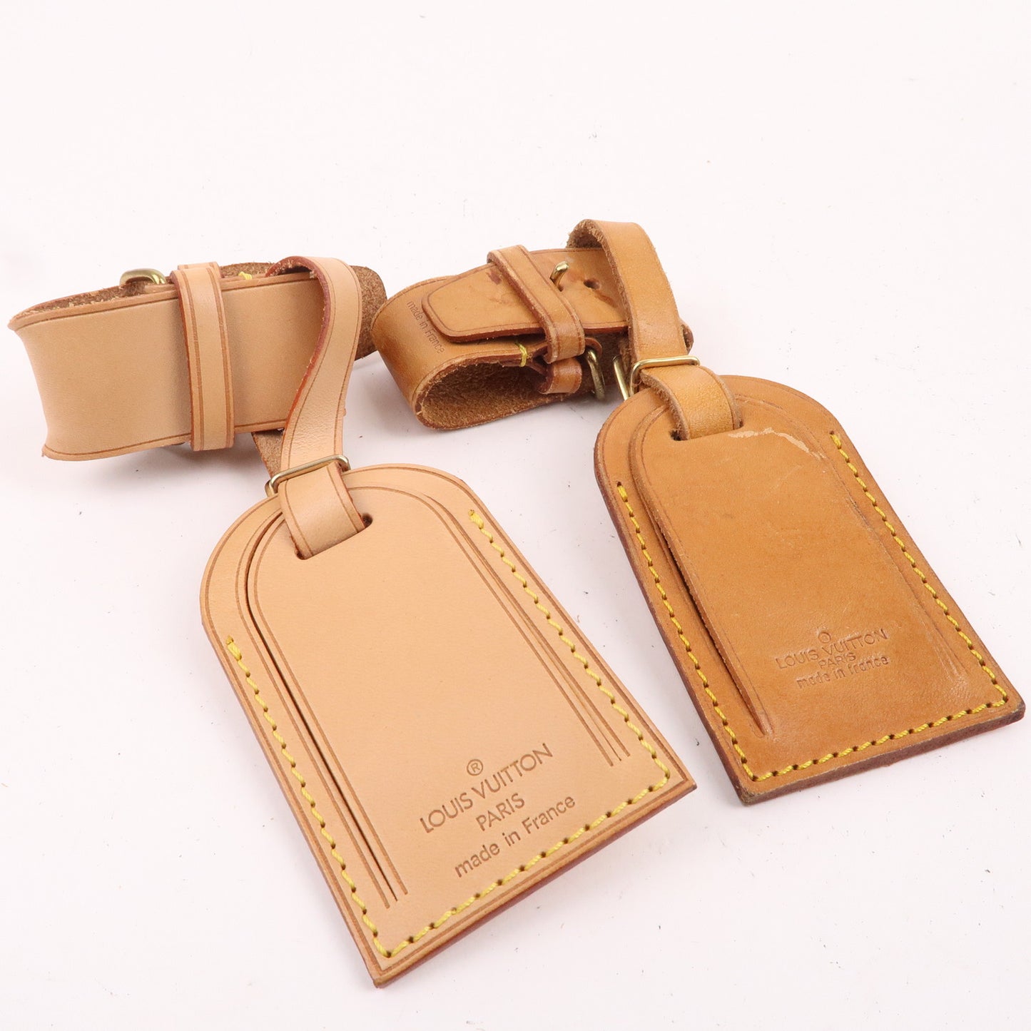 Louis Vuitton Set of 10 Name Tag & Poignet Leather Beige