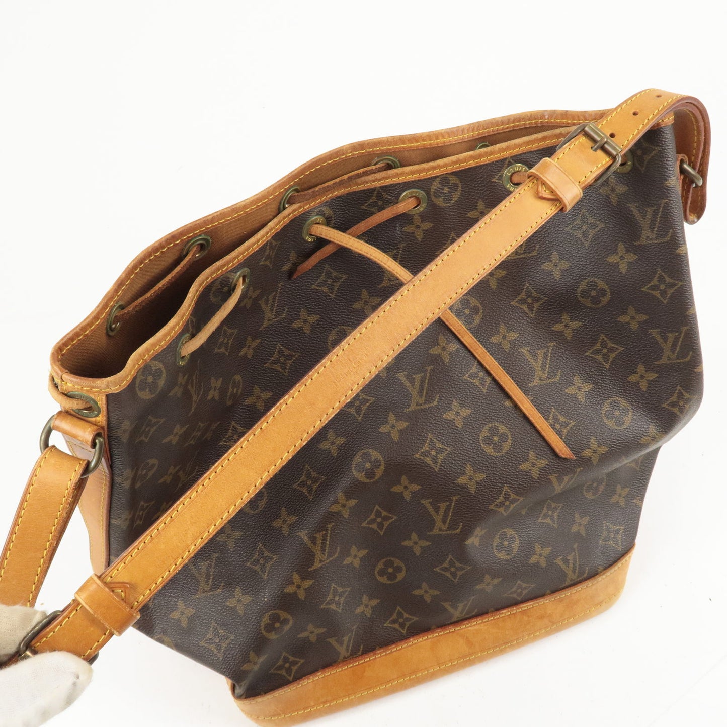 Louis Vuitton Monogram Noe Shoulder Bag Hand Bag M42224