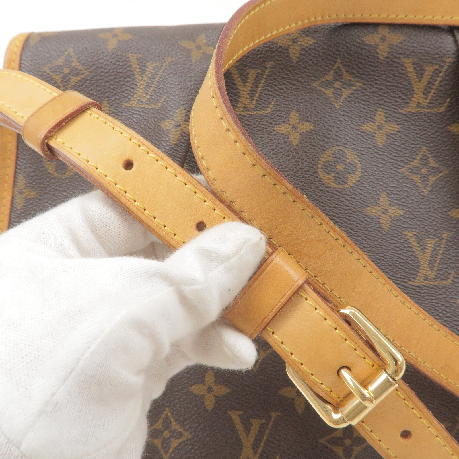 Louis Vuitton Menilmontant Messenger Bag MM Brown Monogram Canvas