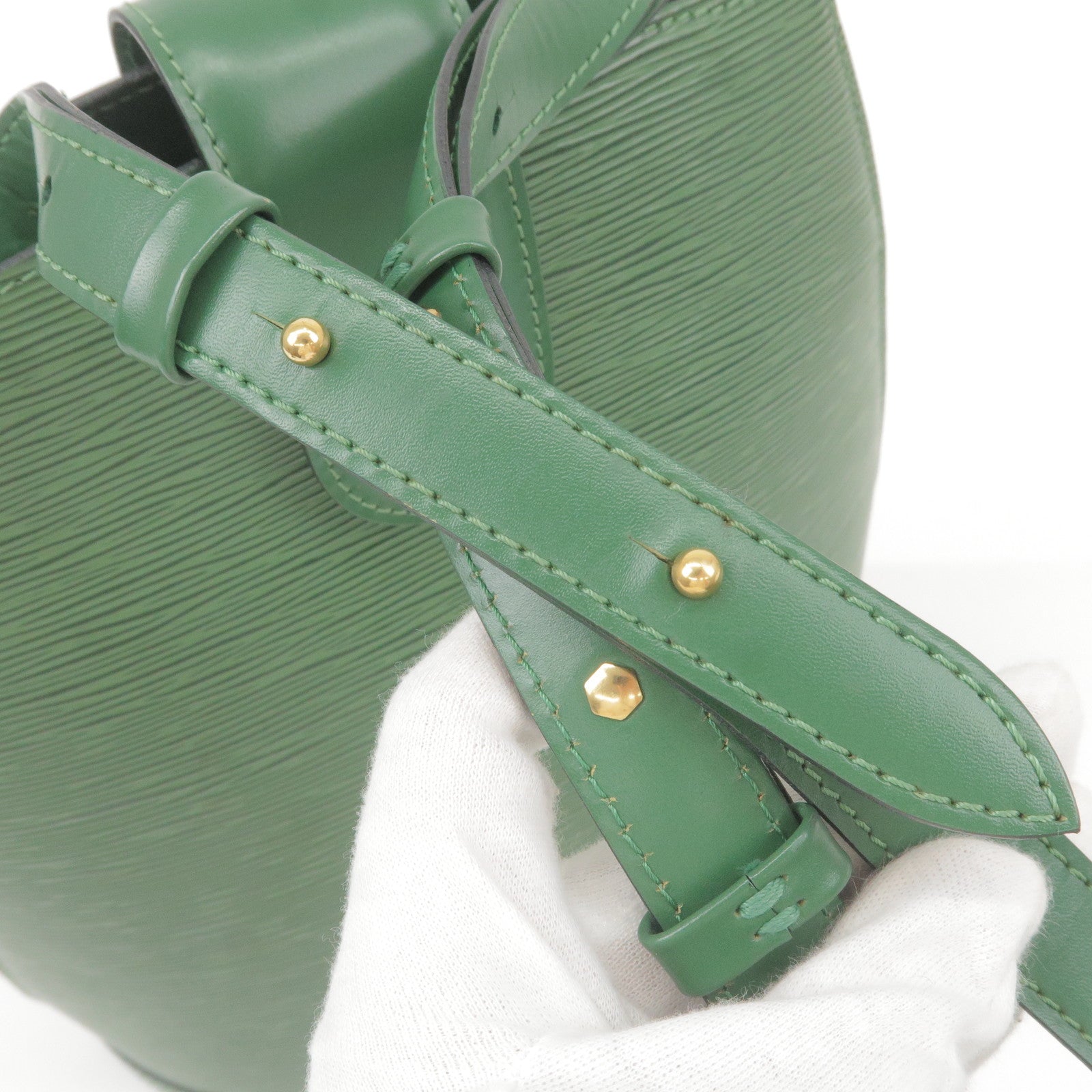 Authenticated Used Louis Vuitton Epi Cartociere M52244 Women,Men Shoulder  Bag Borneo Green 