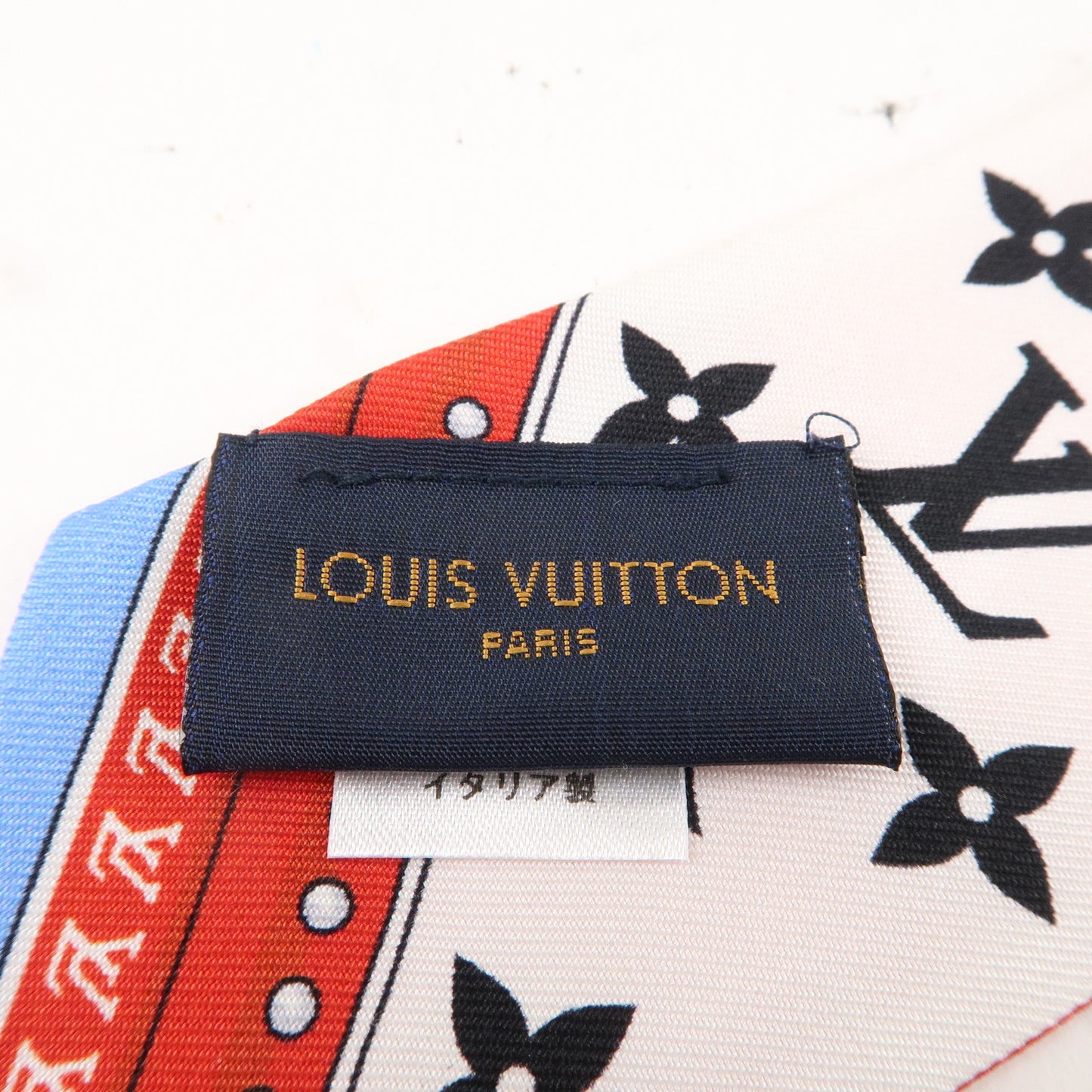 Louis Vuitton Bandeau Scarf 100% Silk A Paris Monogram M71479