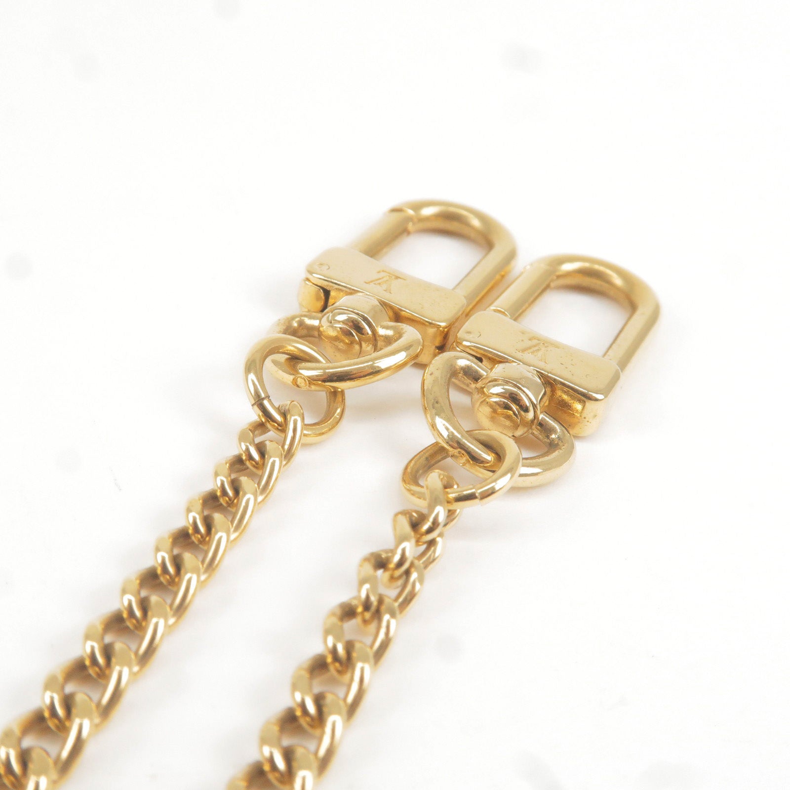 Louis-Vuitton-Key-Chain-Strap-for-Accordion-Chain-Gold – dct