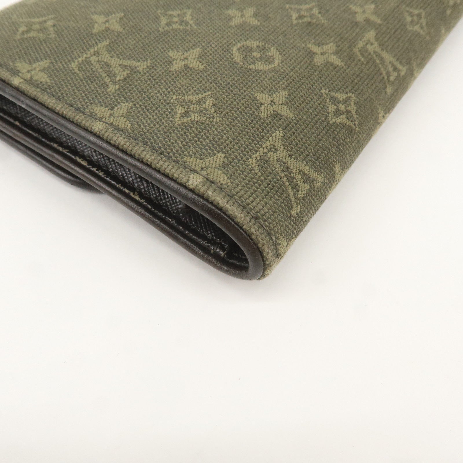 Louis Vuitton Mini Monogram Porte Trezol International M92443