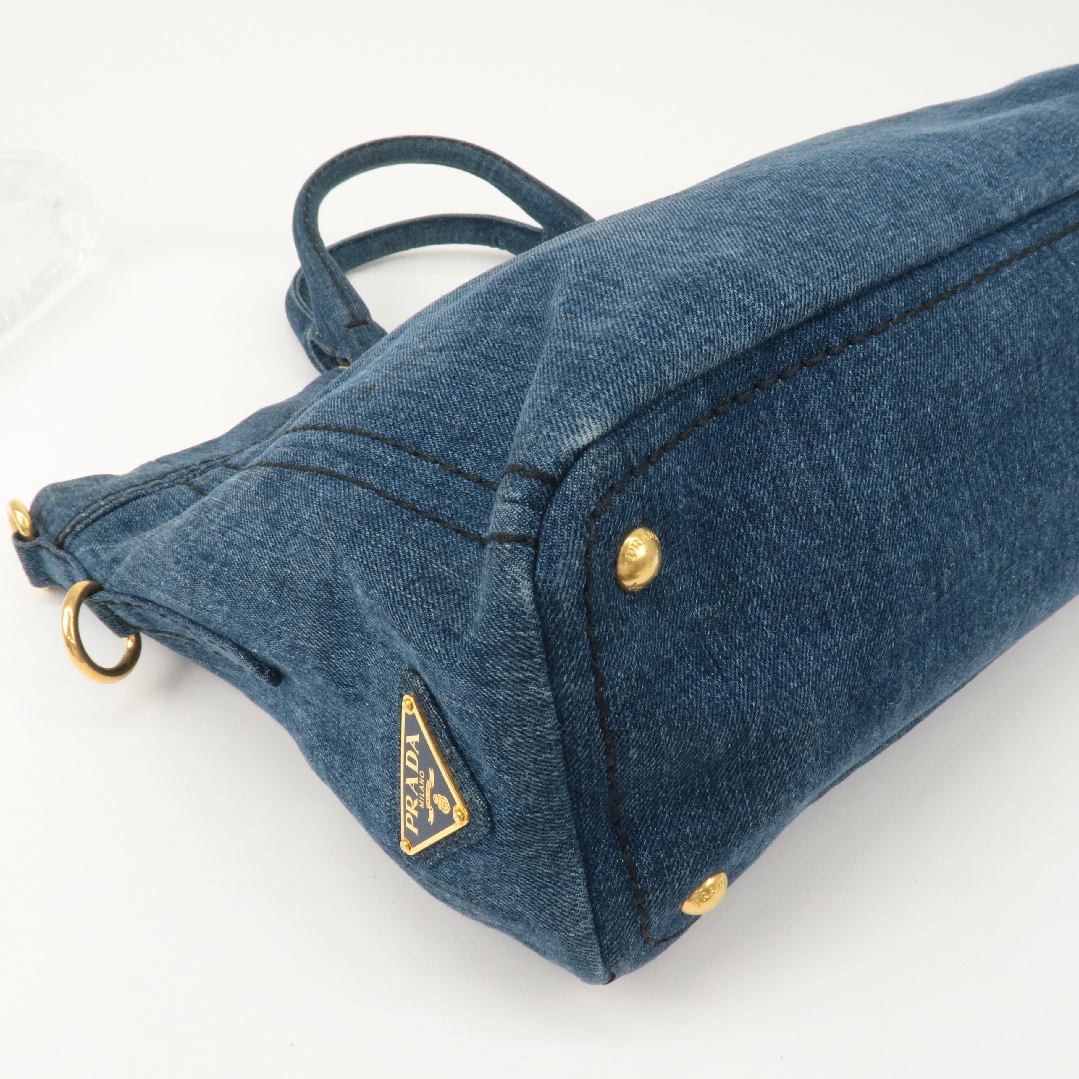 Handbag Prada Blue in Denim - Jeans - 40413024