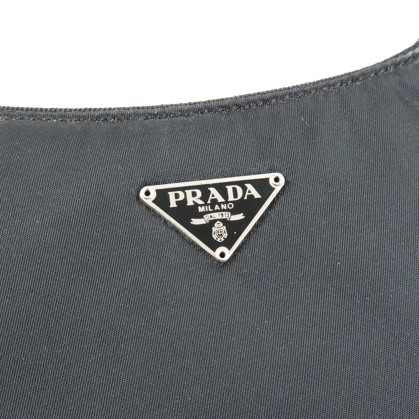 Prada-Re-Edition-Nylon-Hand-Bag-Pouch-Black-NERO-1NE515 – dct-ep_vintage  luxury Store