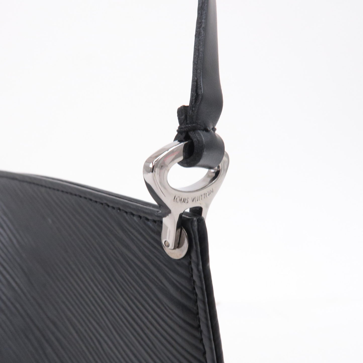 Louis Vuitton Epi Pochette Demi Lune Pouch Noir Black M52622