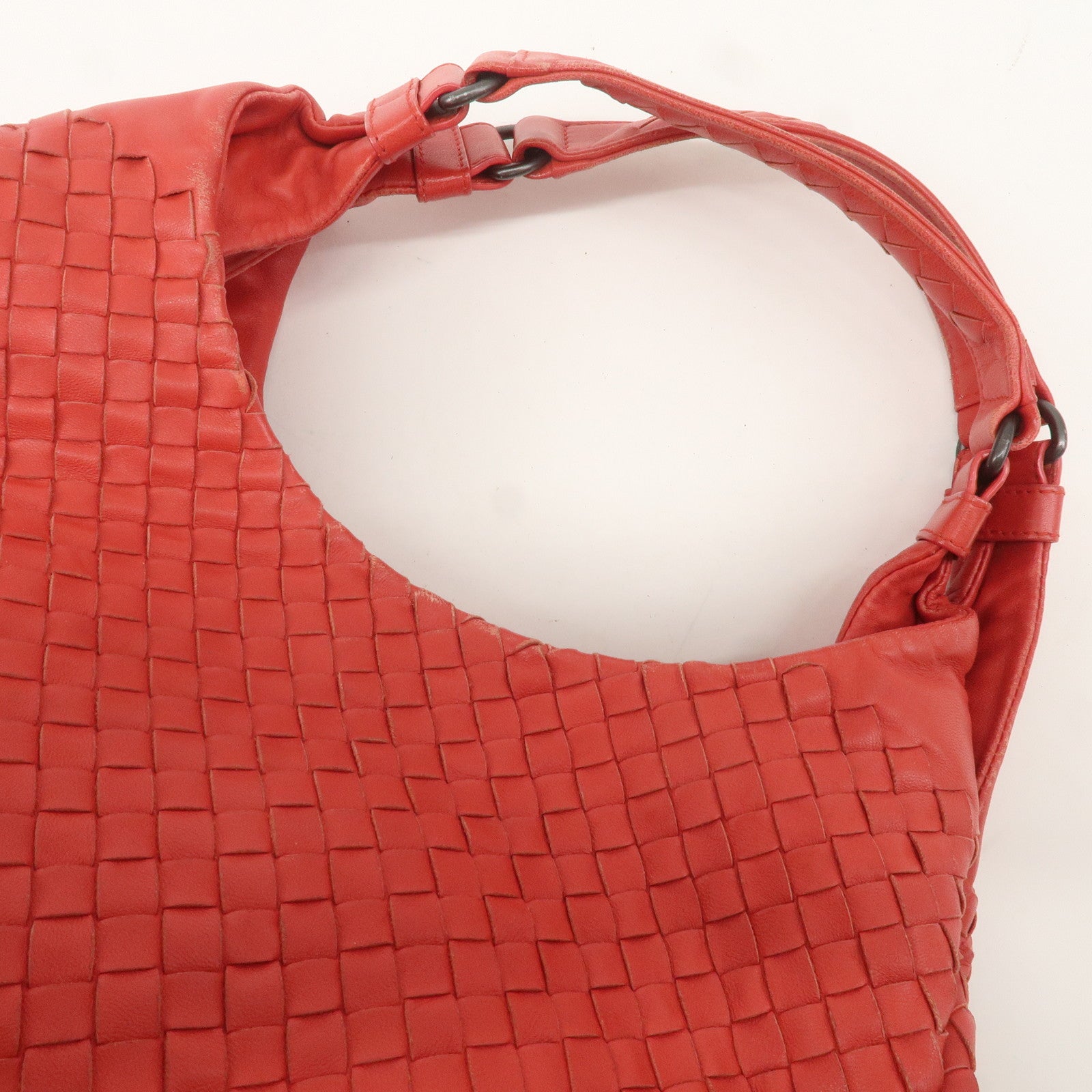 BOTTEGA VENETA Intrecciato Leather Shoulder Bag Red 125787