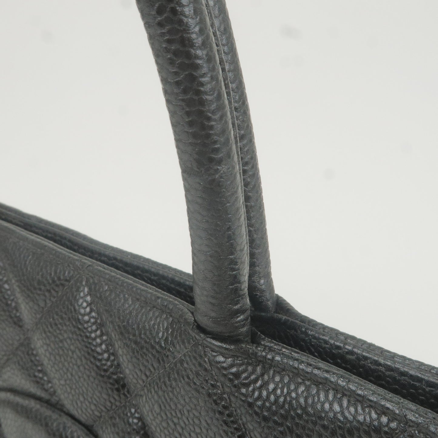 CHANEL Matelasse Caviar Skin Tote Bag Hand Bag Black A01804