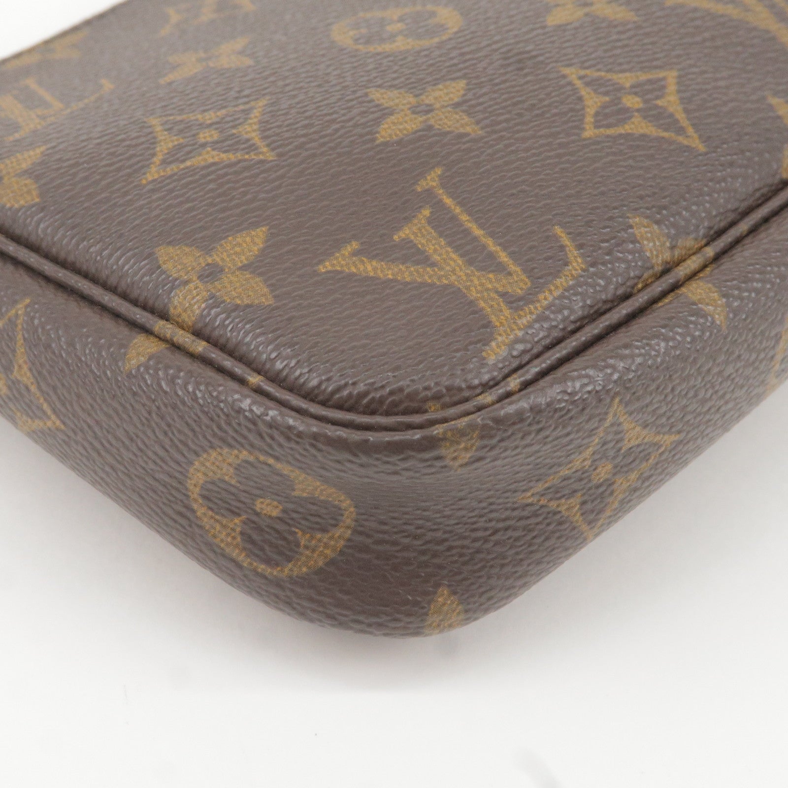Louis Vuitton, Bags, Pre Owned Vintage Louise Vuitton Monogram Pochette  Accessories