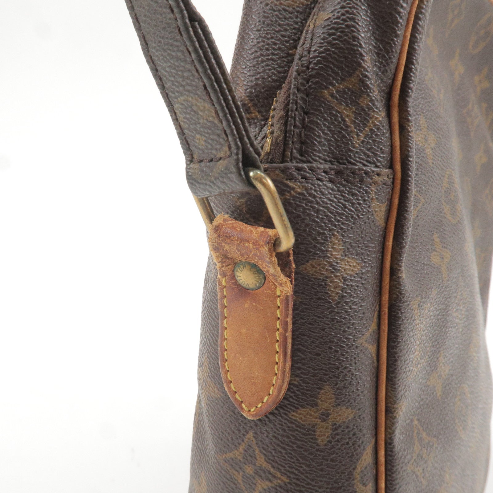 Authentic Louis Vuitton Monogram Shoulder Bag Danube MM Browns M45264