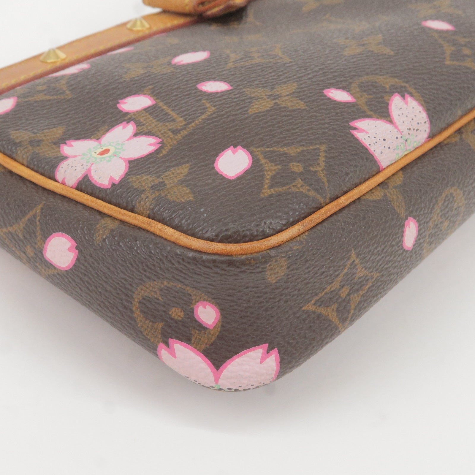 Auth LOUIS VUITTON M92006 Monogram Cherry Blossom Pochette Accessoire Bag