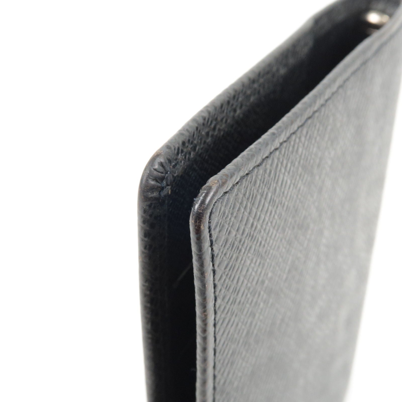 Louis Vuitton Black Taiga Leather Agenda PM Wallet