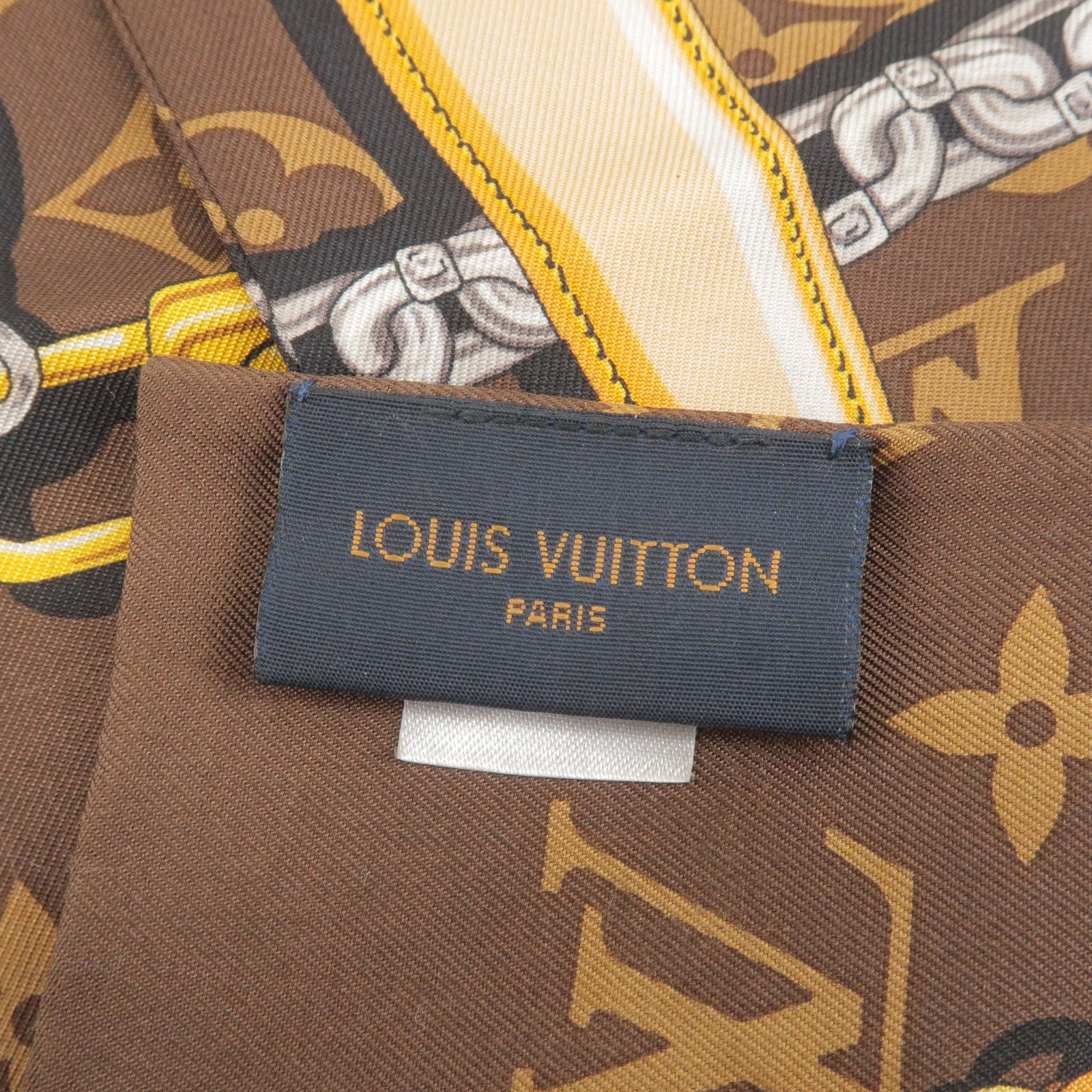 Authentic Louis Vuitton Brown Monogram Confidential Bandeau Silk Scarf –  Posh Pawn