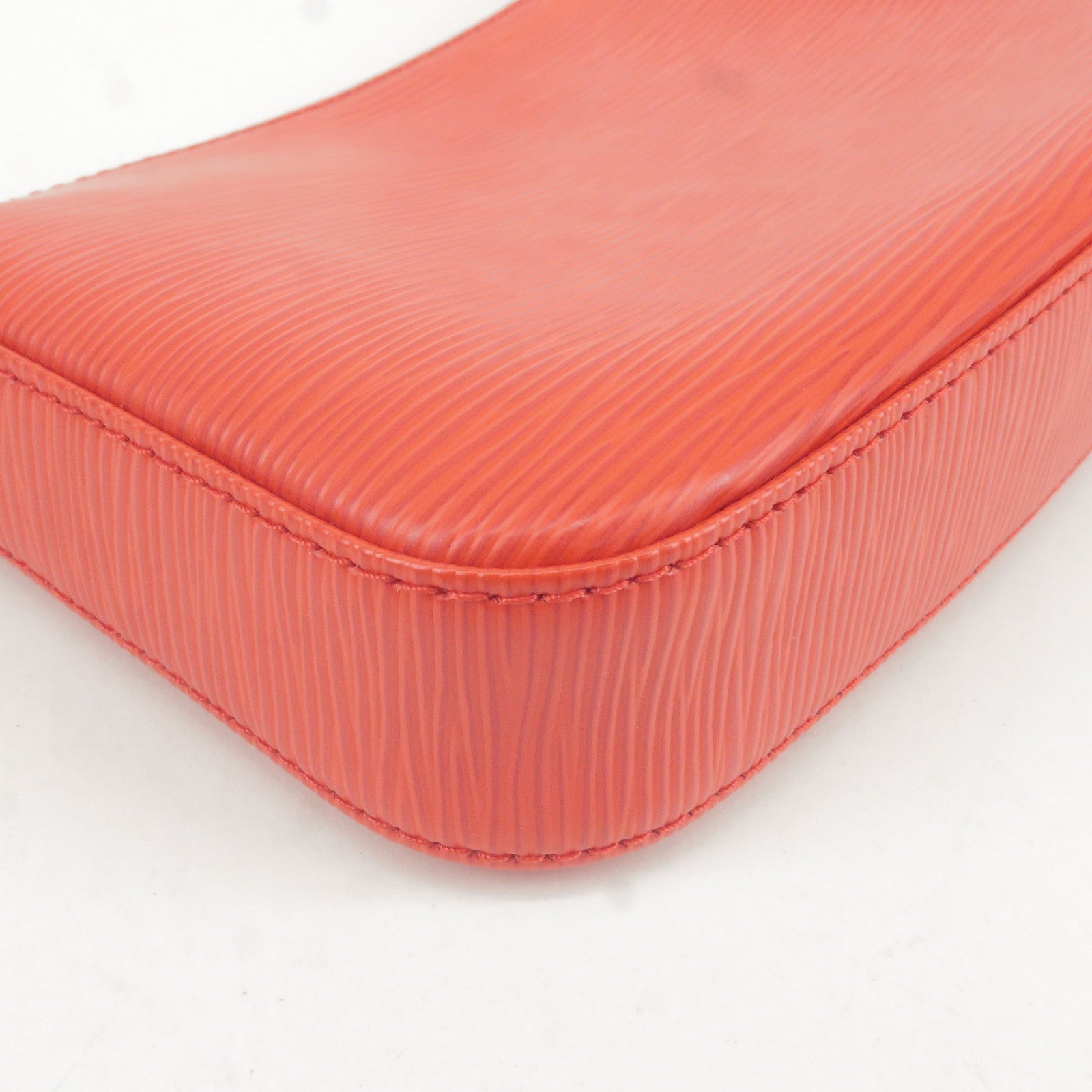 Louis Vuitton LV Monogram Pochette EPI Red pouch bag purse handbag - GOOD
