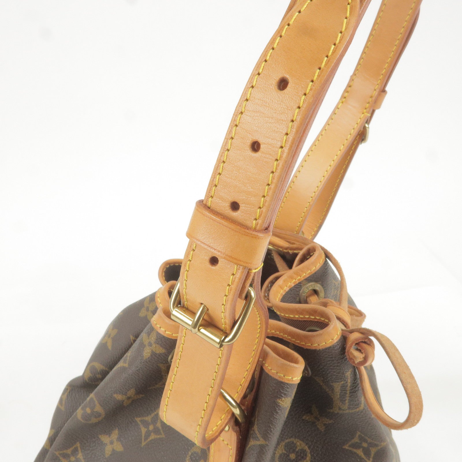 ep_vintage luxury Store - Monogram - Noe - Shoulder - Bag - Petit - Vuitton  - Louis - Louis Vuitton Adele Wallet - M42226 – dct