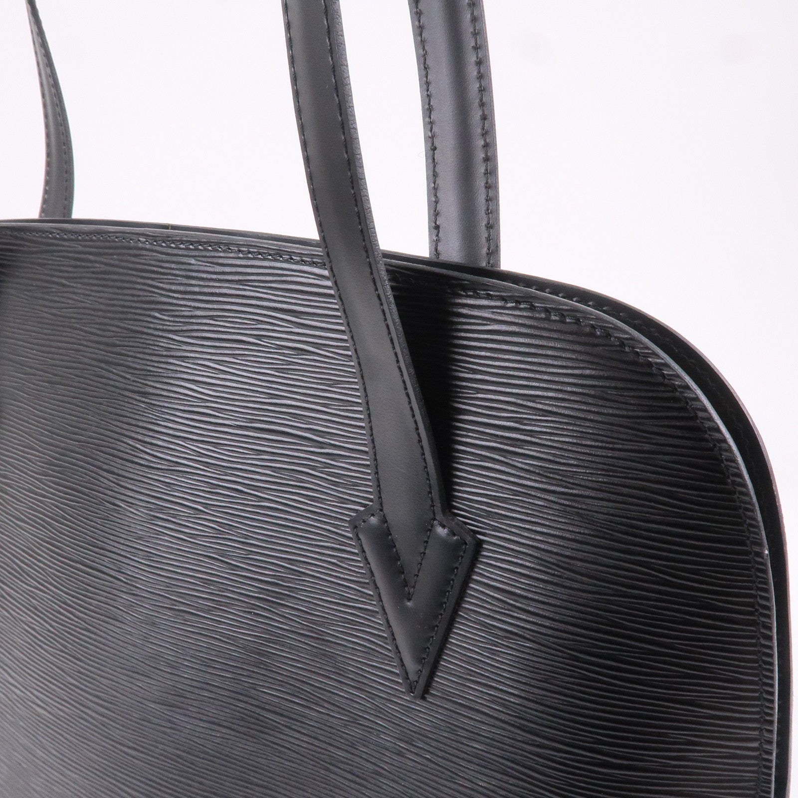 Louis-Vuitton-Epi-Lussac-Shoulder-Bag-Noir-Black-M52282 – dct-ep_vintage  luxury Store