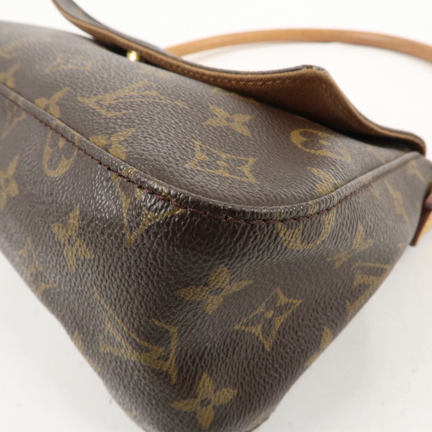 Louis Vuitton Monogram Mini Looping Shoulder Bag Hand Bag M51147