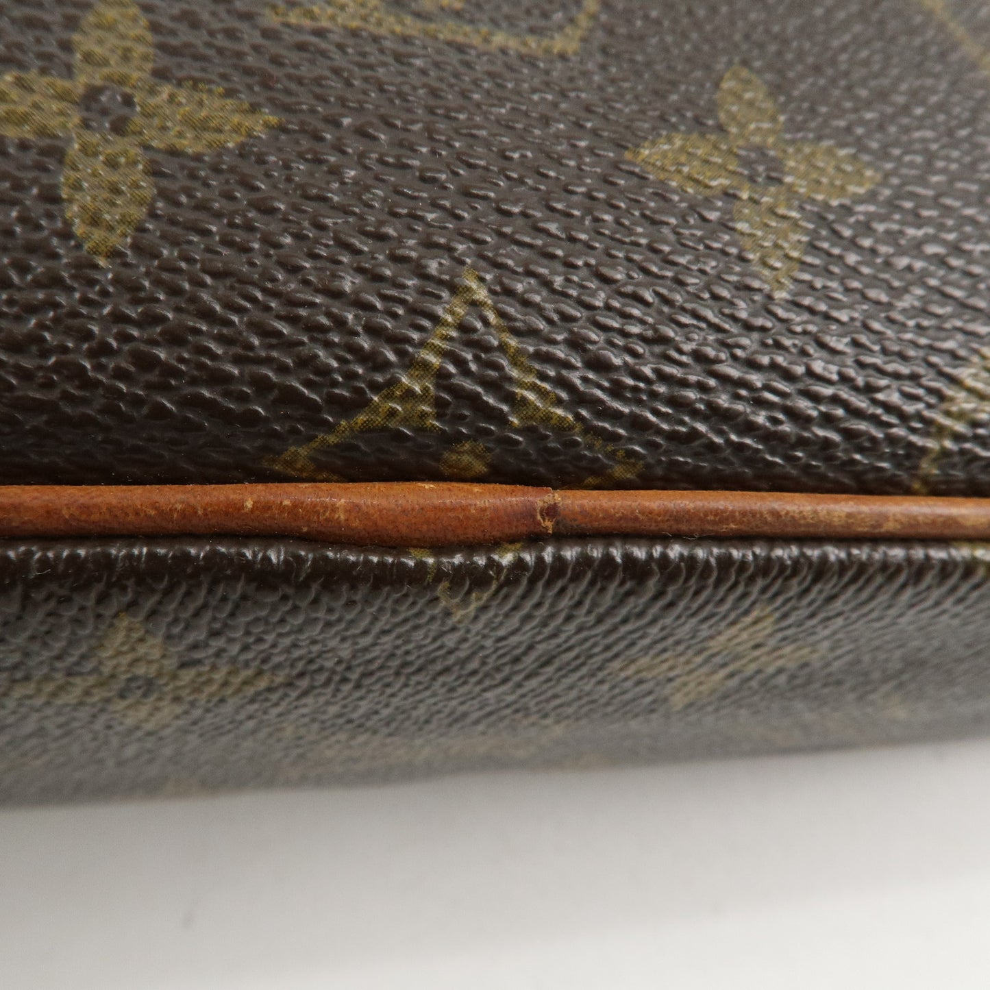Louis Vuitton Monogram Compiegne 28 Pouch Clutch Bag M51845