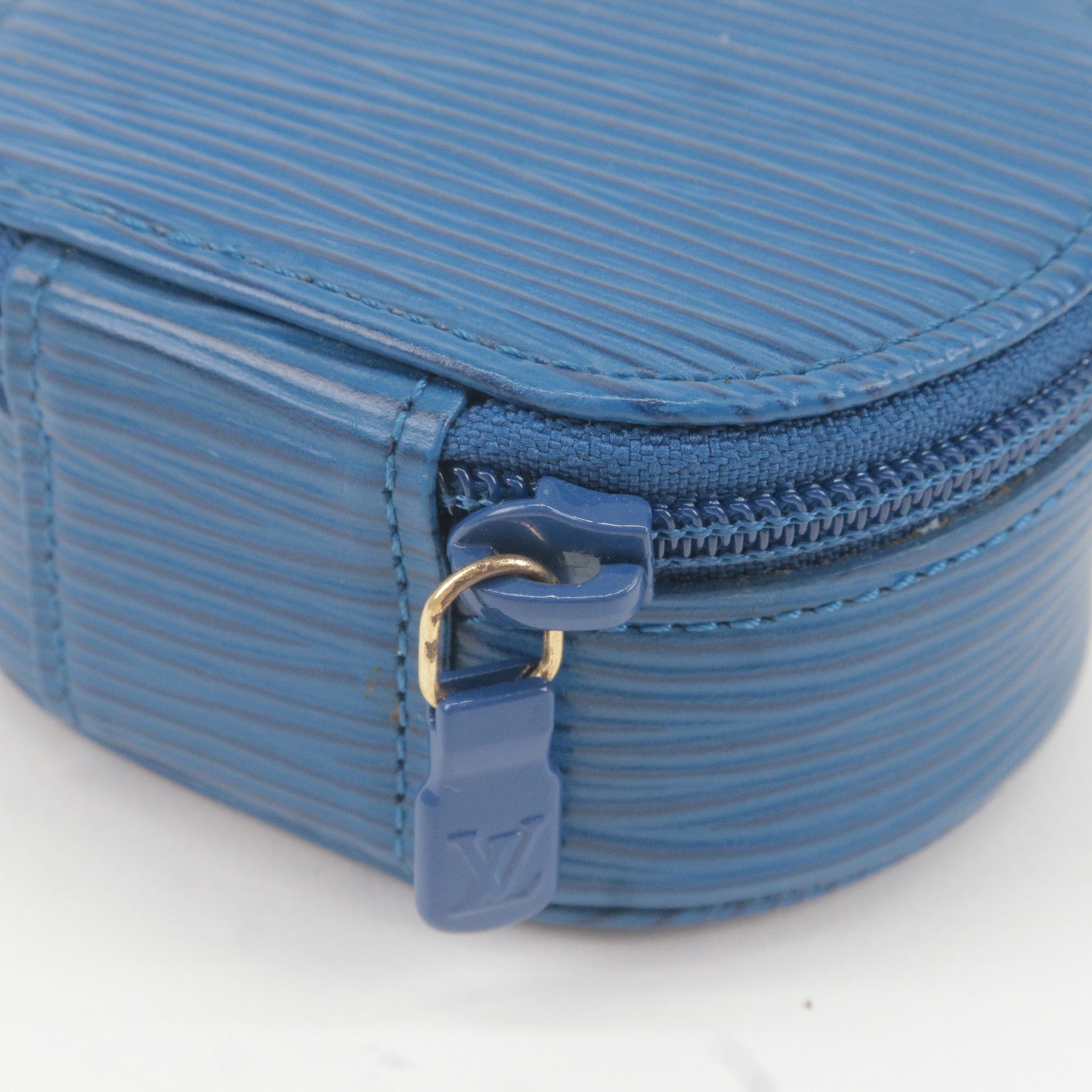 LOUIS VUITTON Keepall 45 Travel bag in blue epi leather