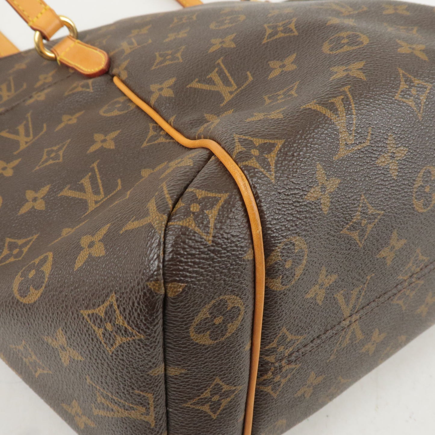 Louis Vuitton Monogram Totally MM Tote Bag M56689
