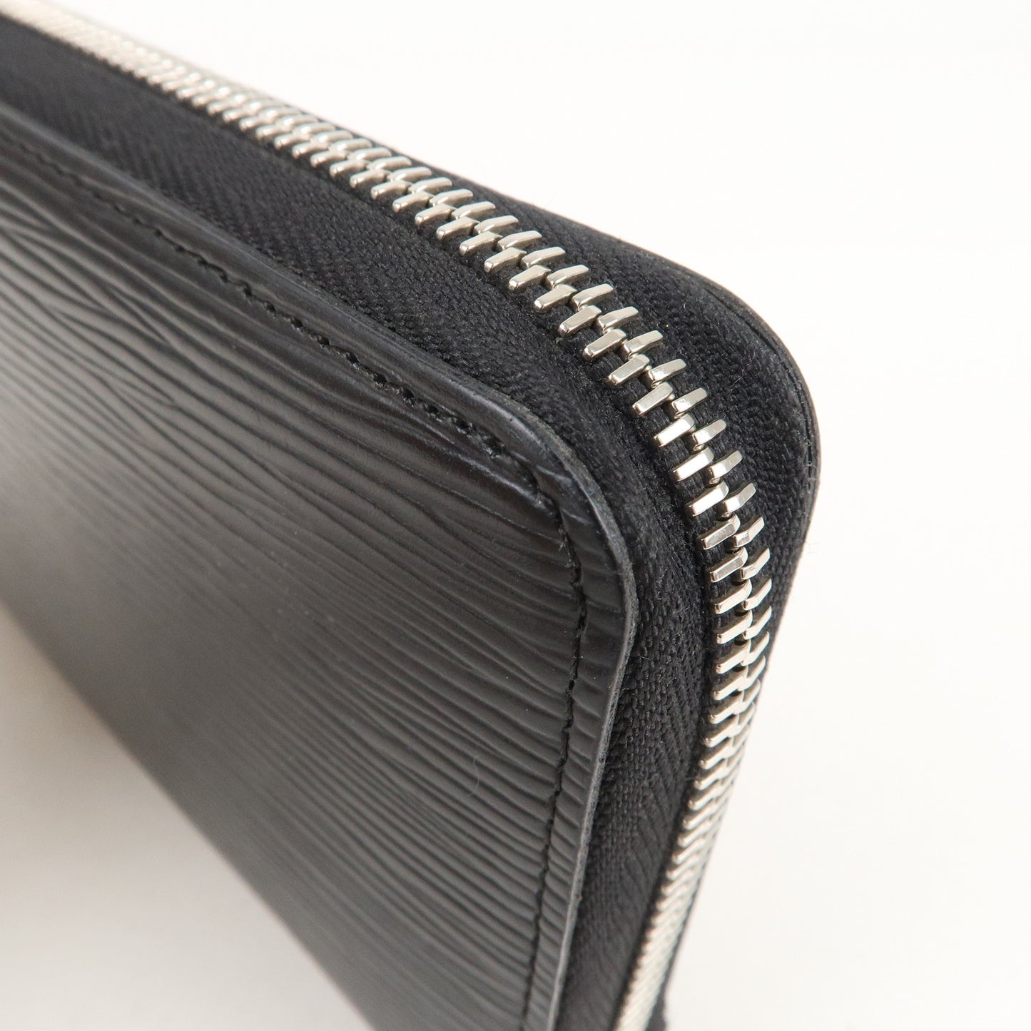 Louis Vuitton Epi Zippy Wallet Zip Round Wallet Noir M60072