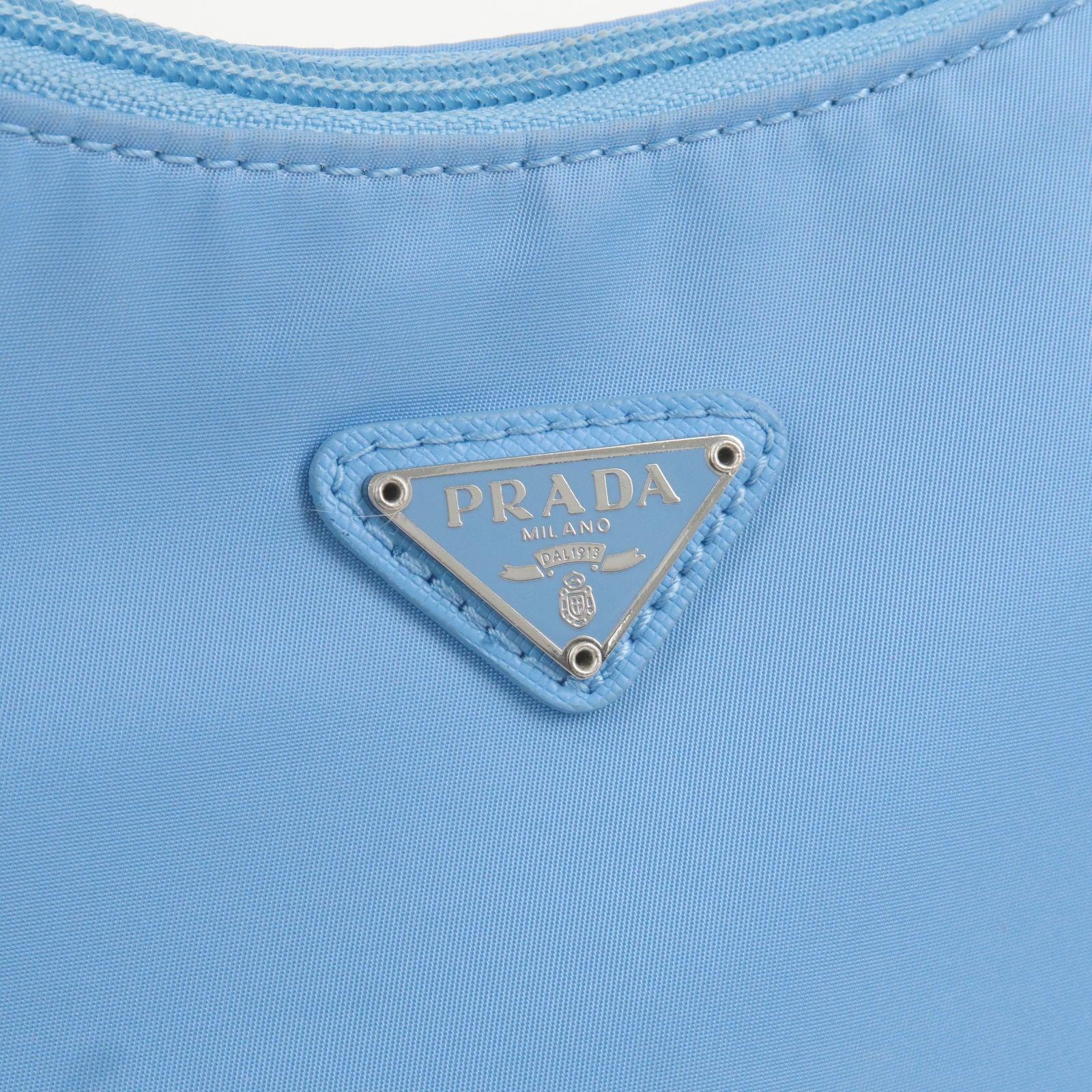 Prada Re-Edition 2000 Mini Bag Nylon Periwinkle Blue in Nylon