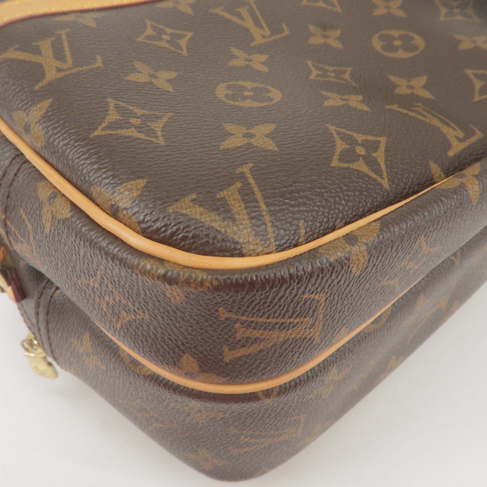 Louis Vuitton, Bags, Louis Vuitton Monogram Reporter Pm Shoulder Bag  M45254 Lv Auth 3646