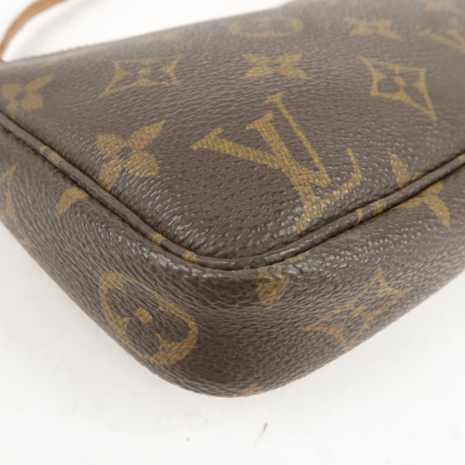 Louis Vuitton Monogram Pochette Accessoire M51980 Bag Shoulder