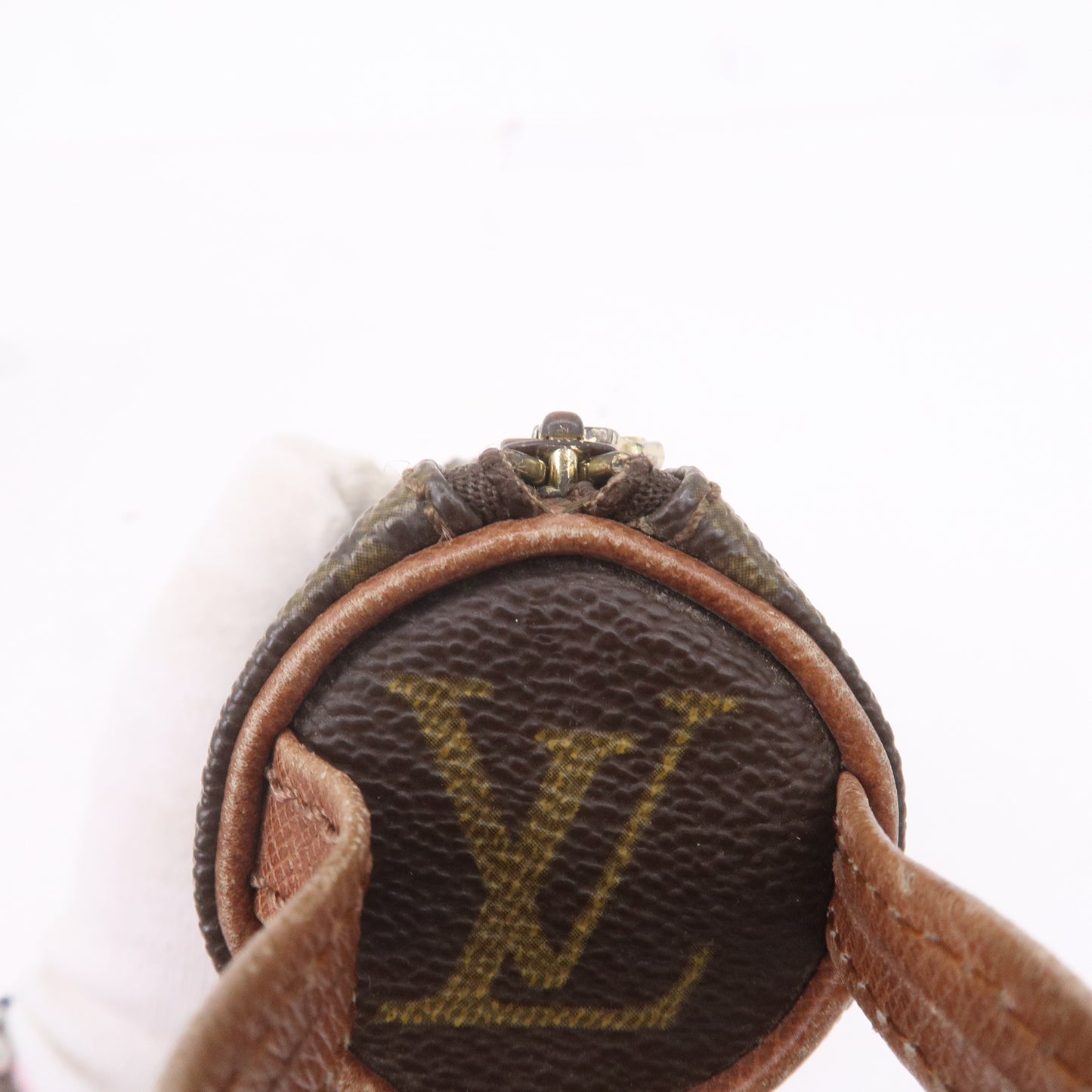 Louis Vuitton Brown Monogram LV Golf Hand Towel 724lvs323 – Bagriculture