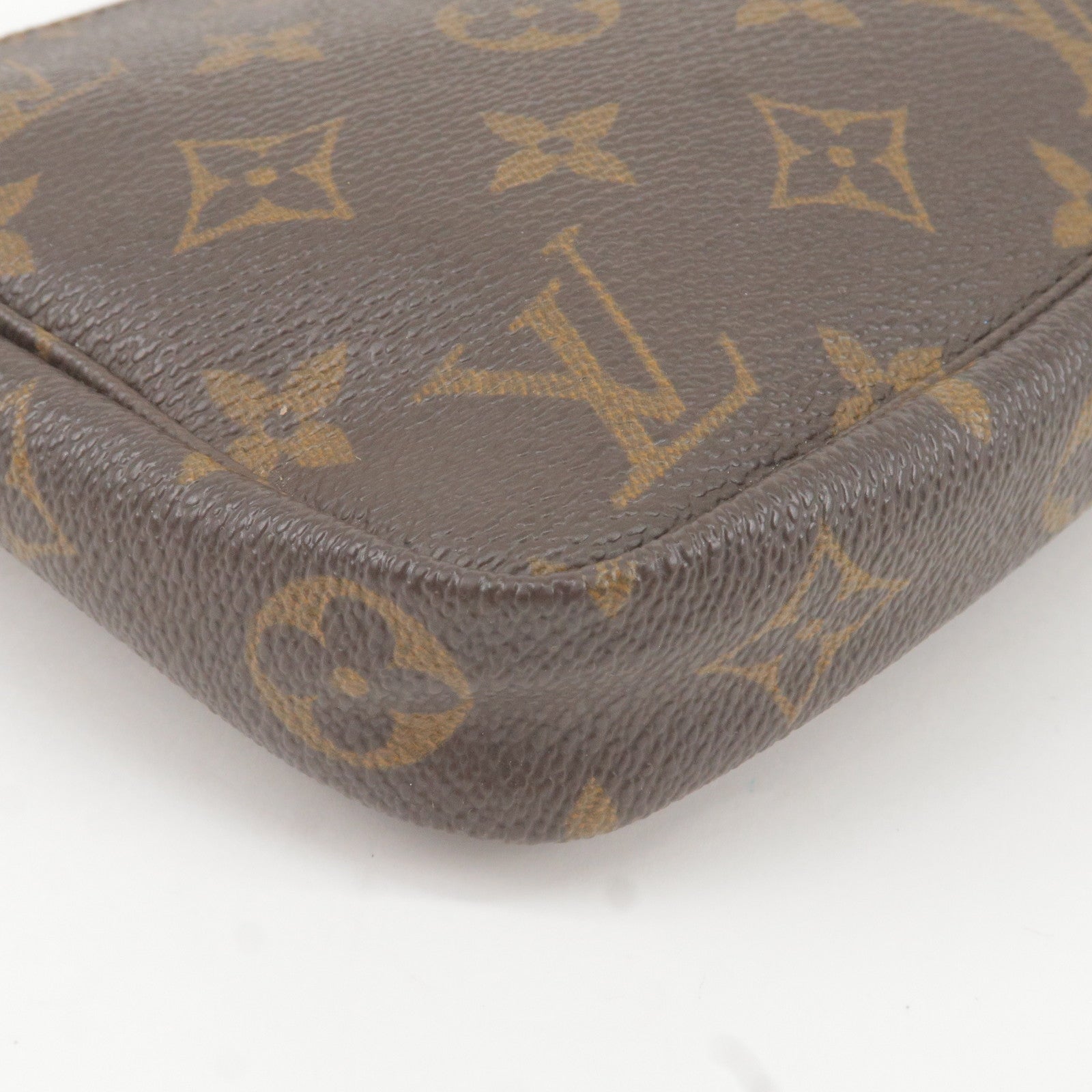 Louis-Vuitton-Monogram-Pochette-Accessoires-Pouch-M51980 – dct