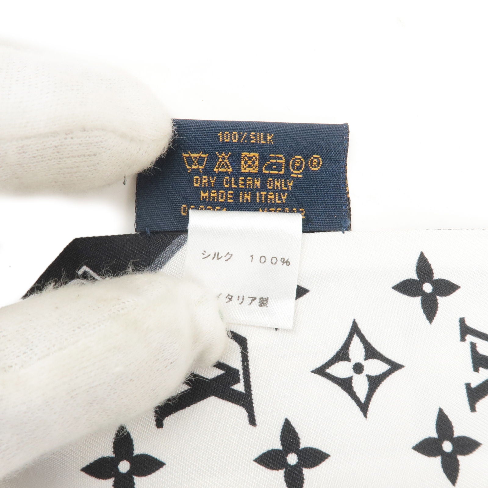 Louis Vuitton LOUIS VUITTON Monogram Game On Bando Twilly Scarf Black White  MP2904