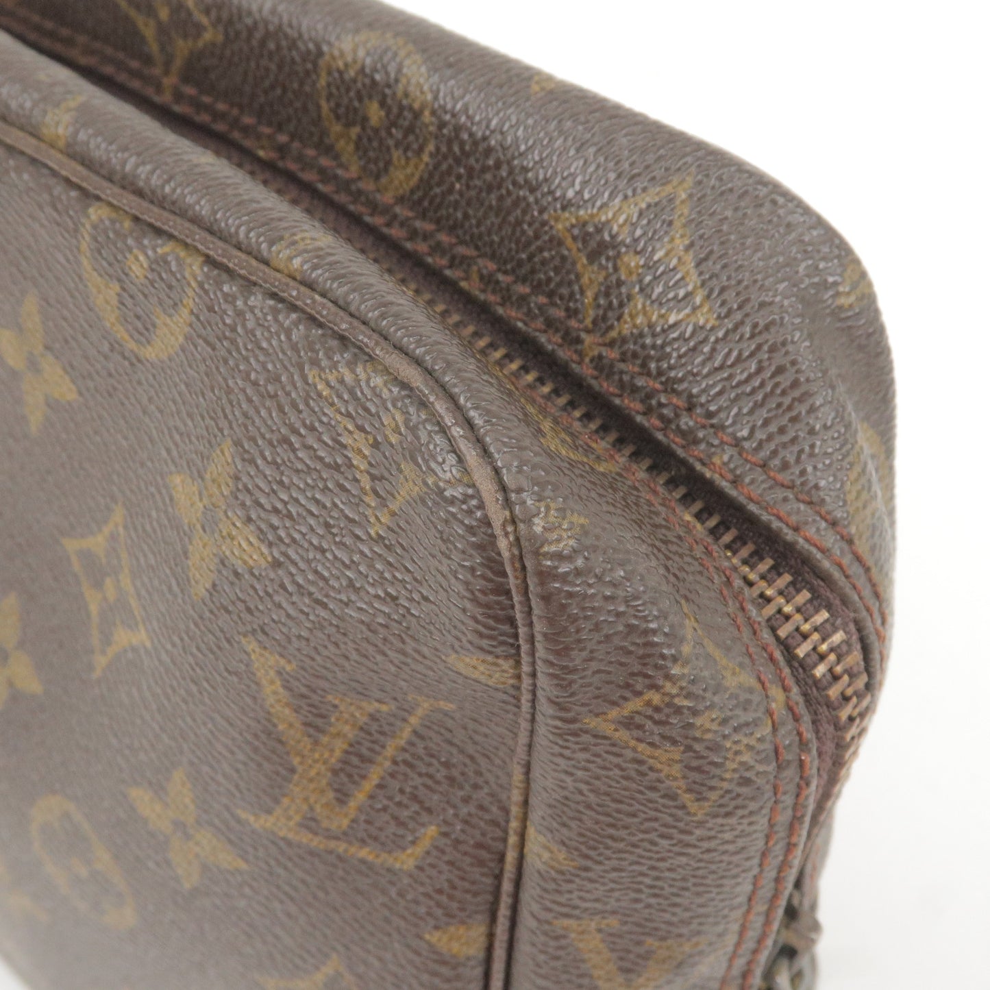 Louis Vuitton Monogram Trousse Toilette 28 Cosmetic Pouch M47522