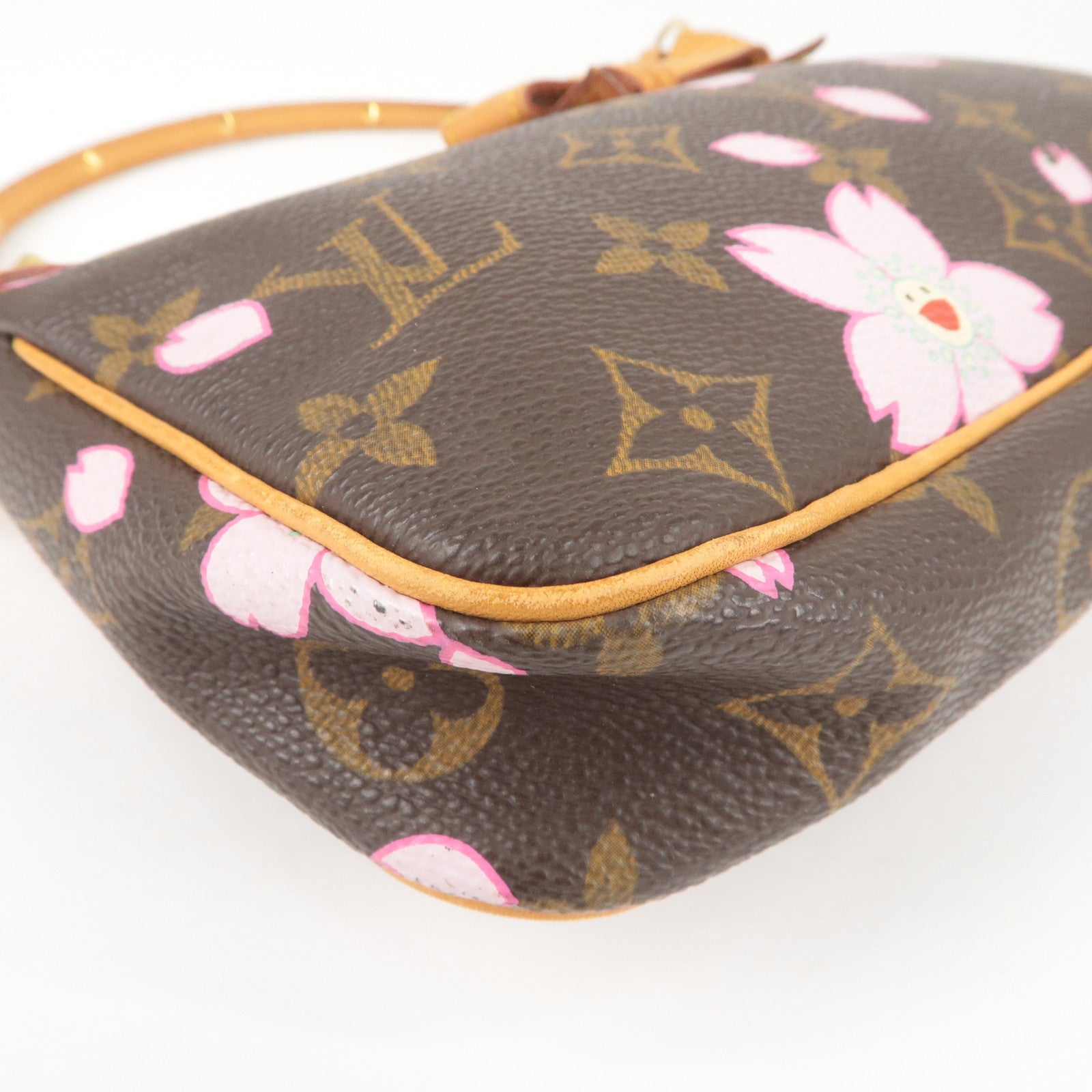 Louis-Vuitton-Murakami-Cherry-Blossom-Pochette-Accessoires-M92006 –  dct-ep_vintage luxury Store