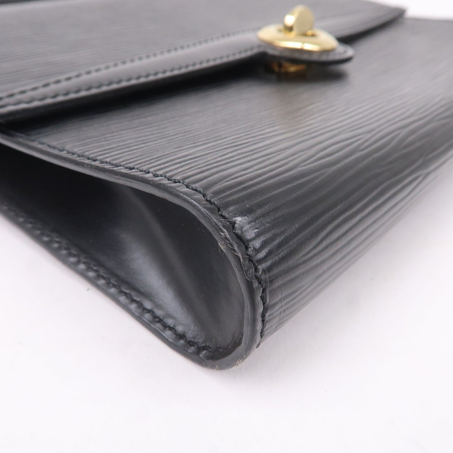 Louis Vuitton Epi Arche Noir Black Shoulder Bag Cross Body M52572